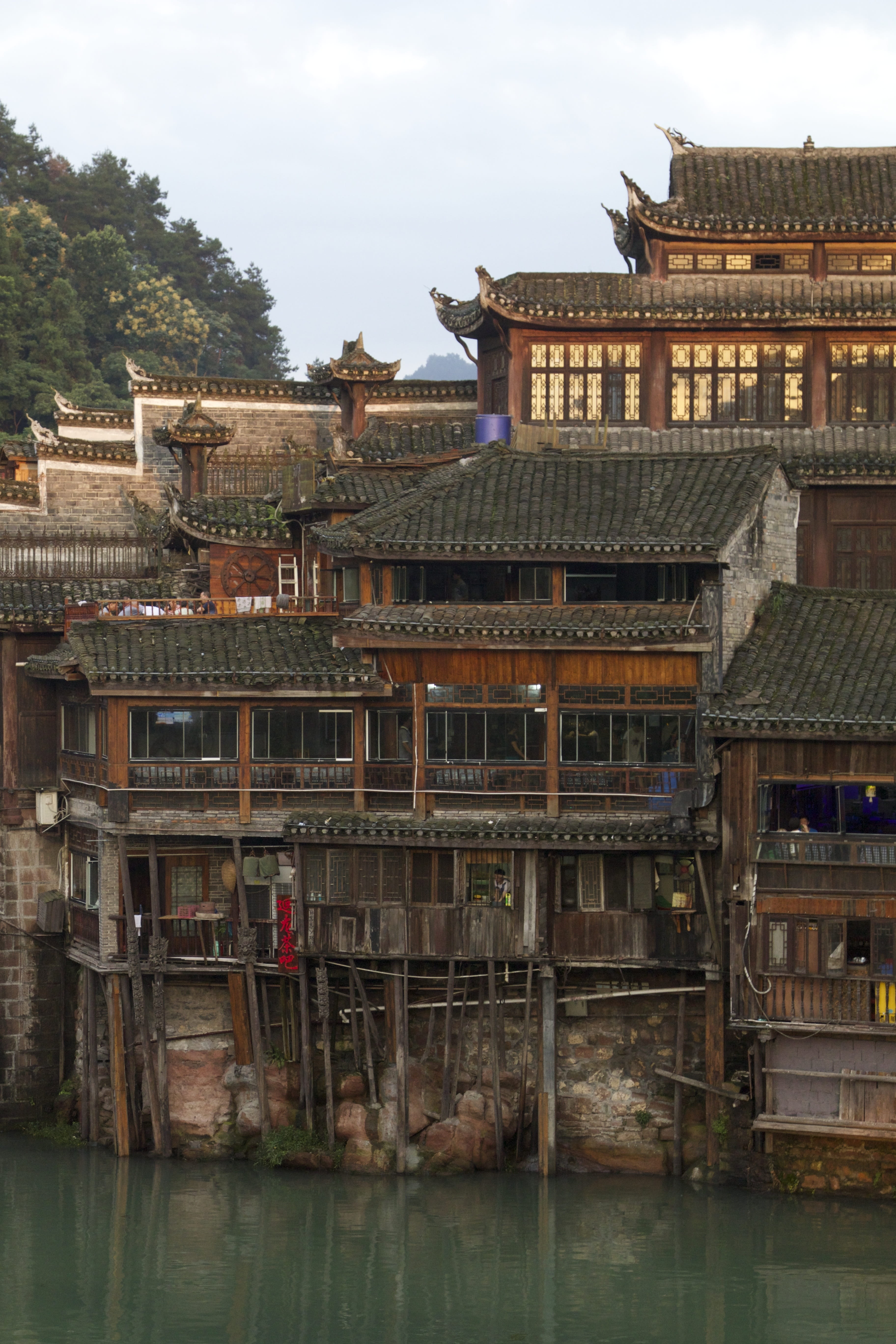 Western, tree, Hunan, residential district, architecture, nature, travel, building, day, outdoors, travel destinations, in western hunan, built structure, Phone HD Wallpaper