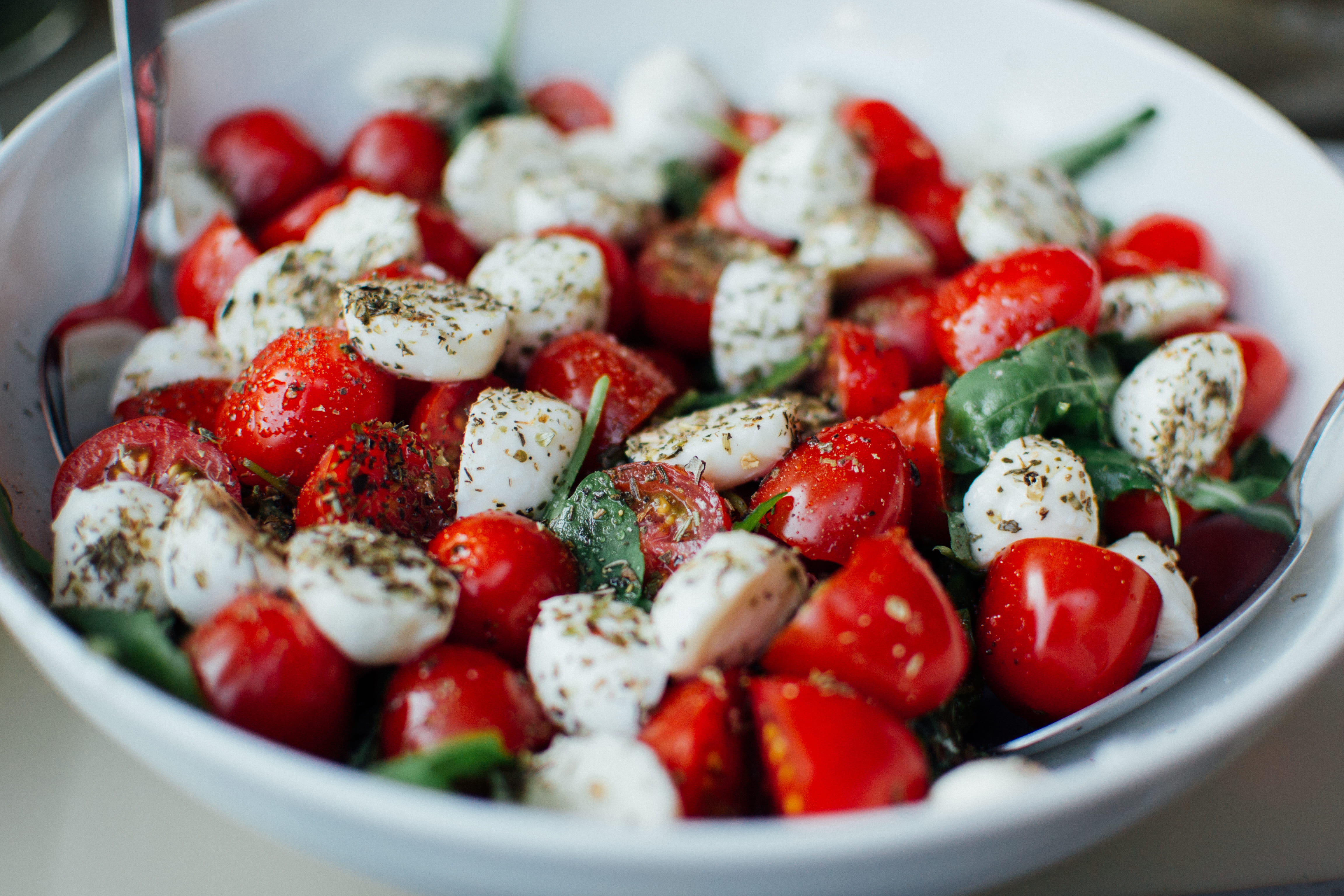freshness, close-up, food and drink, wellbeing, delicious, healthy, healthy lifestyle, fruit, salad bowl, greek food, cherry tomatoes, food, crockery, vegetarian, HD Wallpaper