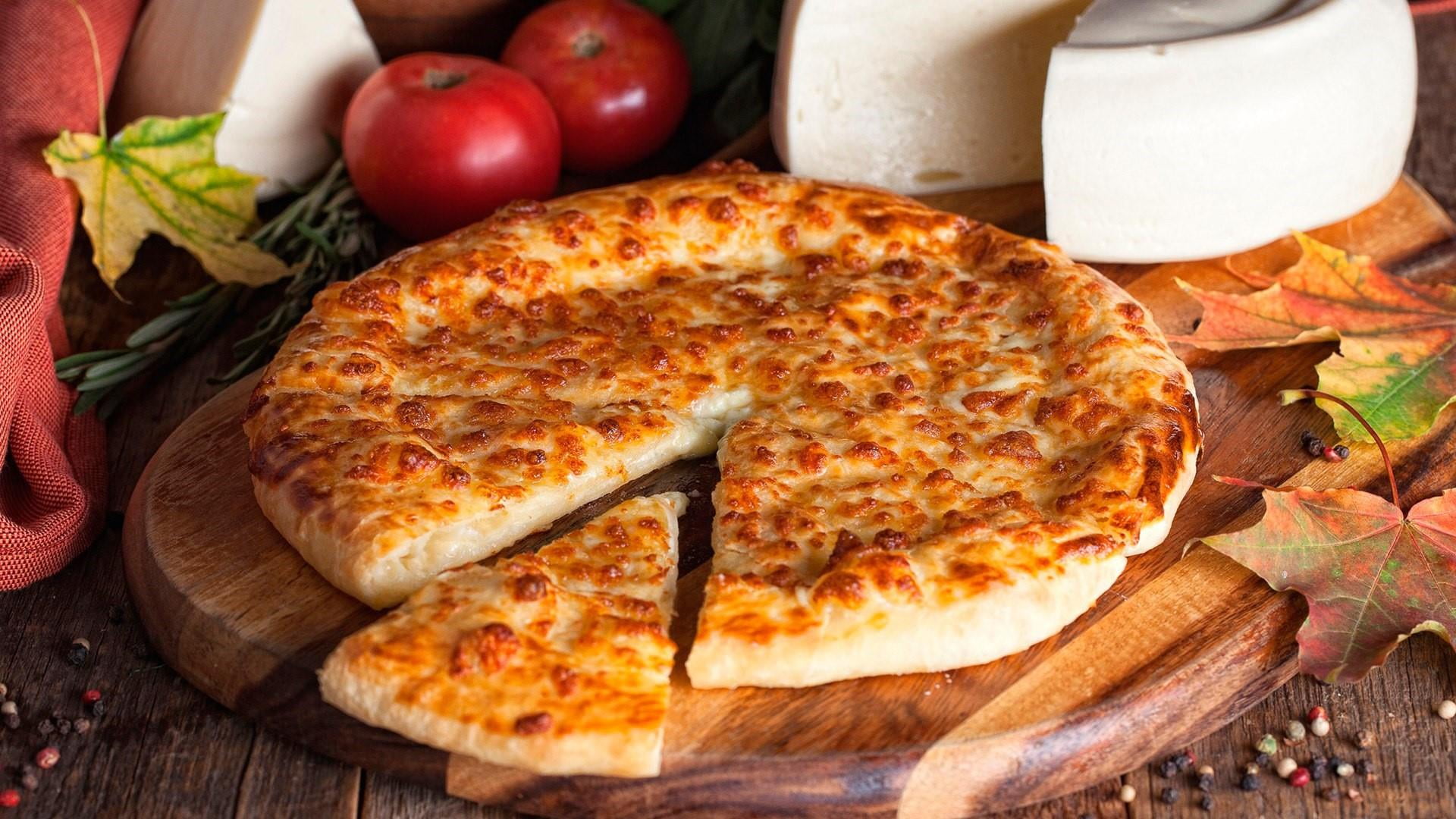 pepperoni, fast food restaurant, pepperoni pizza, slice, pizza, italian food, restaurant, 1080P, dairy product, meat, pepper, georgian cheese bread, tomato, HD Wallpaper