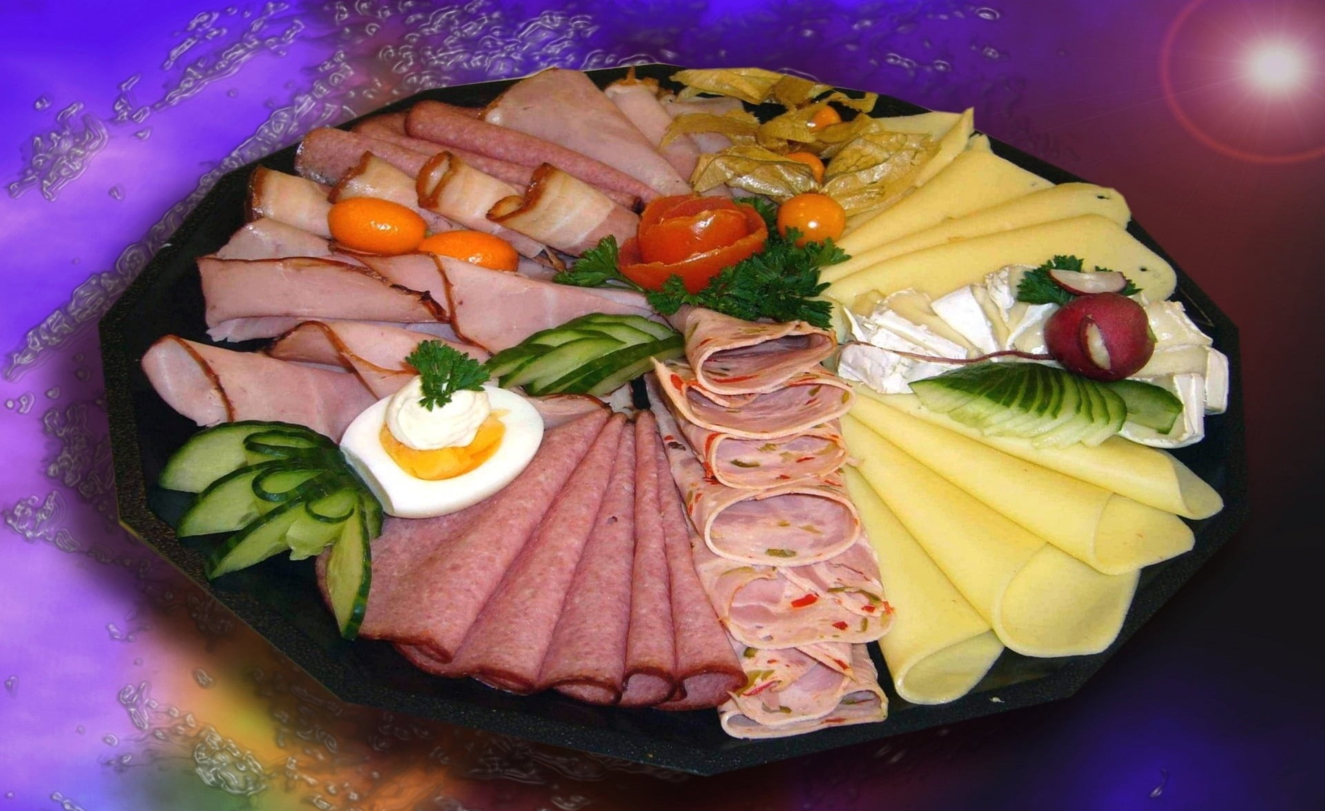 fruit, table, wellbeing, restaurant, food and drink, indoors, backgrounds, plate, beef, ready-to-eat, still life, cold cuts, food, processing, pork, appetizer, HD Wallpaper