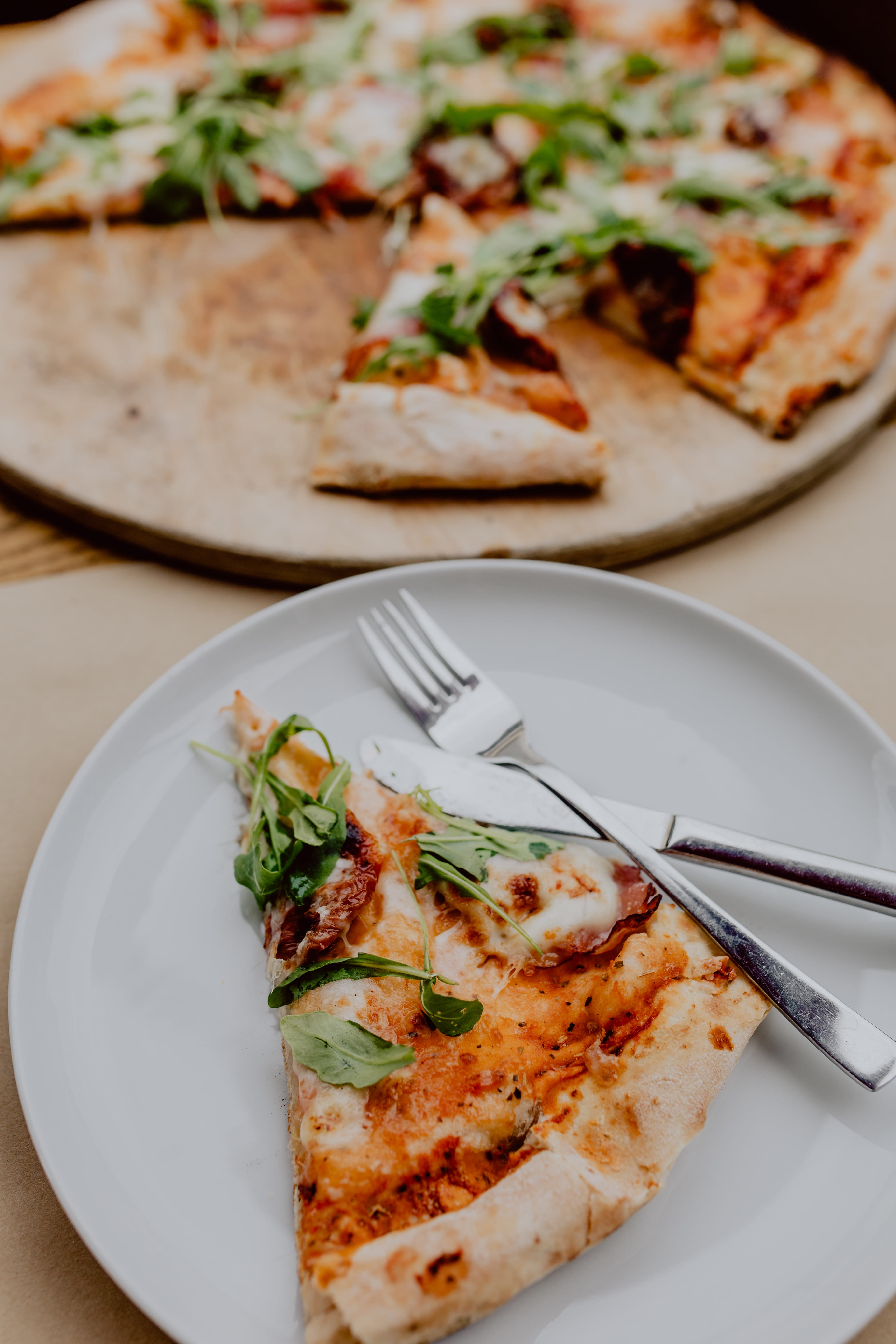 pizza, dinner, plate, eating, delicious, food, high angle view, food and drink, restaurant, close-up, ready-to-eat, freshness, slice, italian food, vegetable, Phone HD Wallpaper