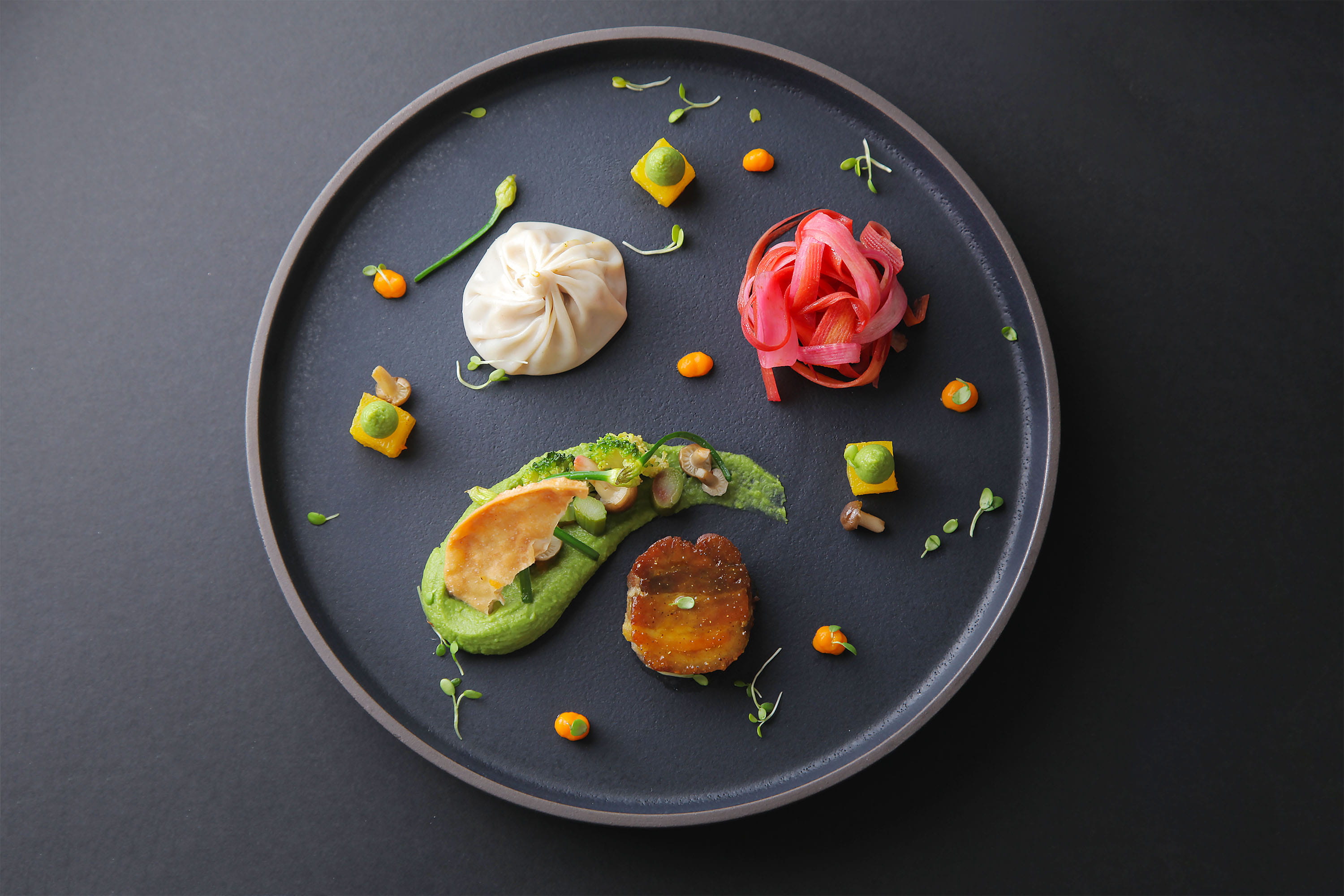 dressing, wellbeing, indoors, directly above, indulgence, new york, studio shot, plate, still life, creative, chef, no people, high angle view, gastronomy, HD Wallpaper