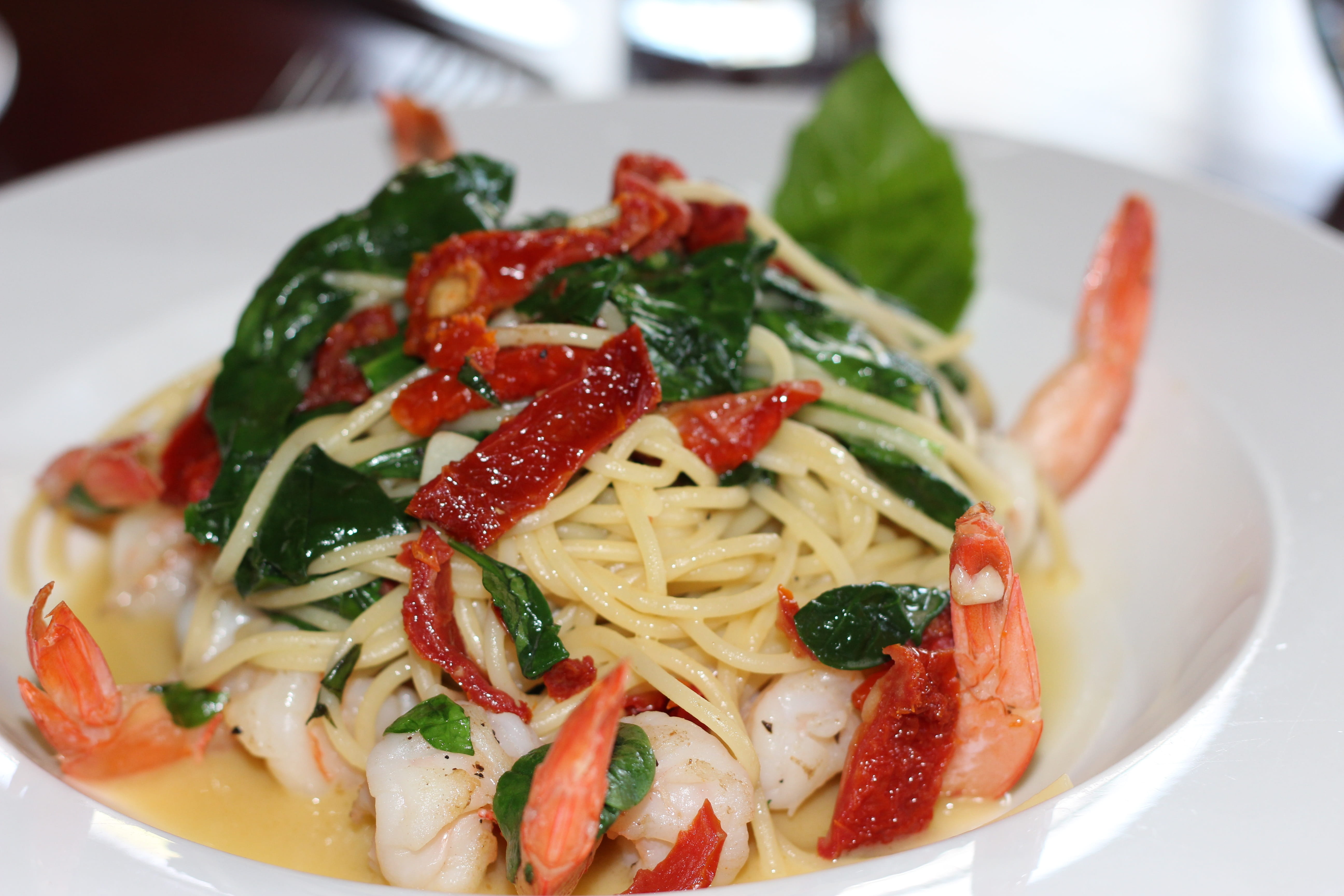 bowl, italian food, close-up, dinner, garnish, red, meal, arugula, Shrimp, still life, no people, spaghetti, gourmet, lunch, Lobster, healthy Eating, 5K, HD Wallpaper