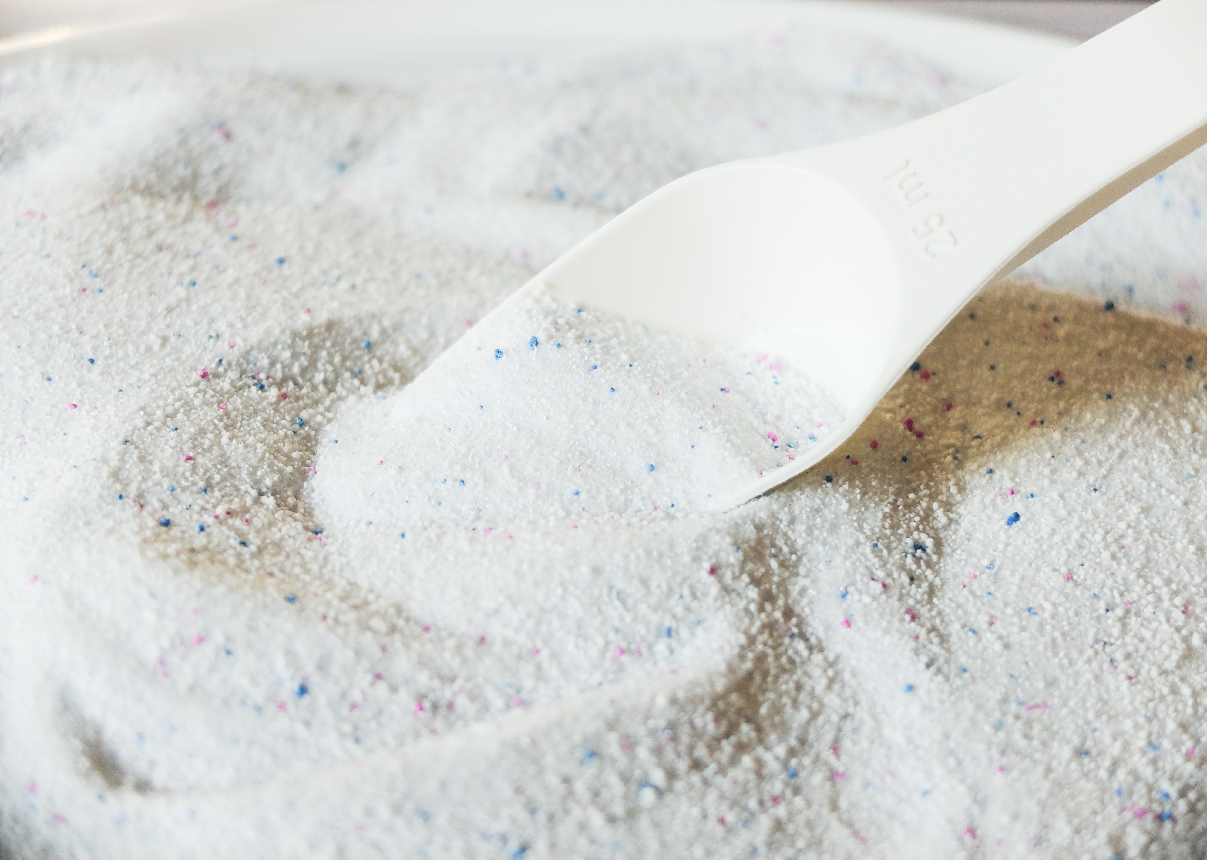table, white, multi colored, white color, kitchen utensil, 4K, spoon, household equipment, selective focus, power beads, dishwashing liquid, detergent, HD Wallpaper