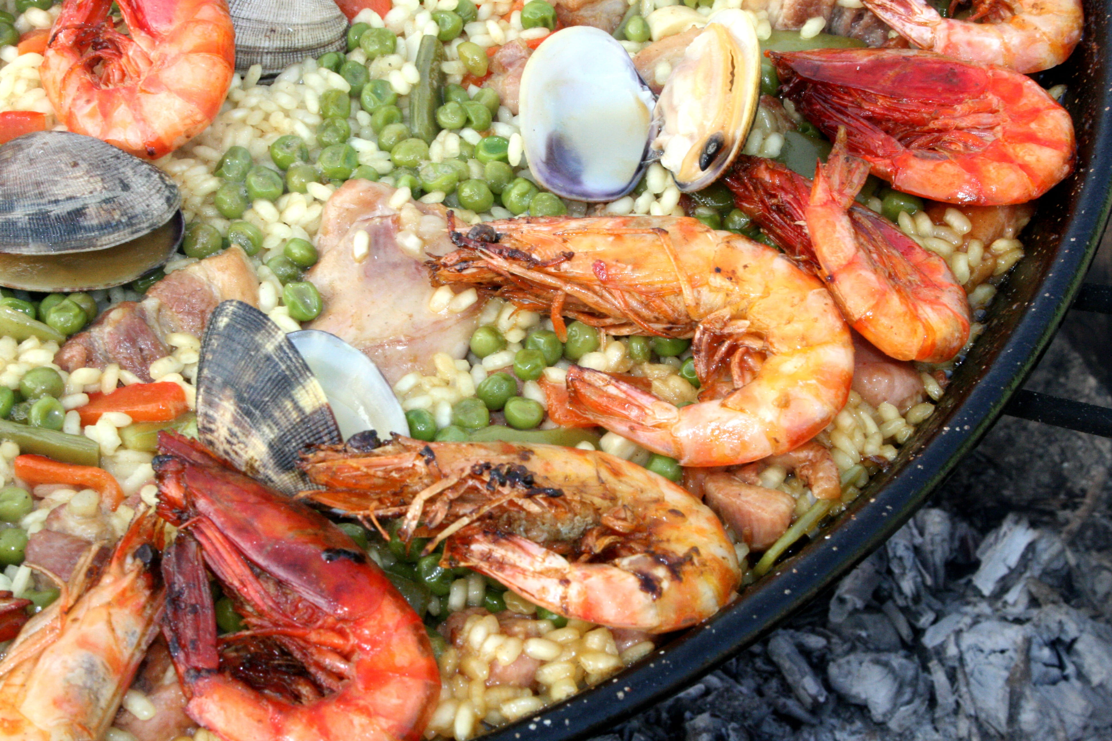 mediterranean, food and drink, spanish cuisine, shrimp - seafood, fire, mixed, ready-to-eat, dinner, animal, fruit, castellón, kitchen utensil, no people, HD Wallpaper