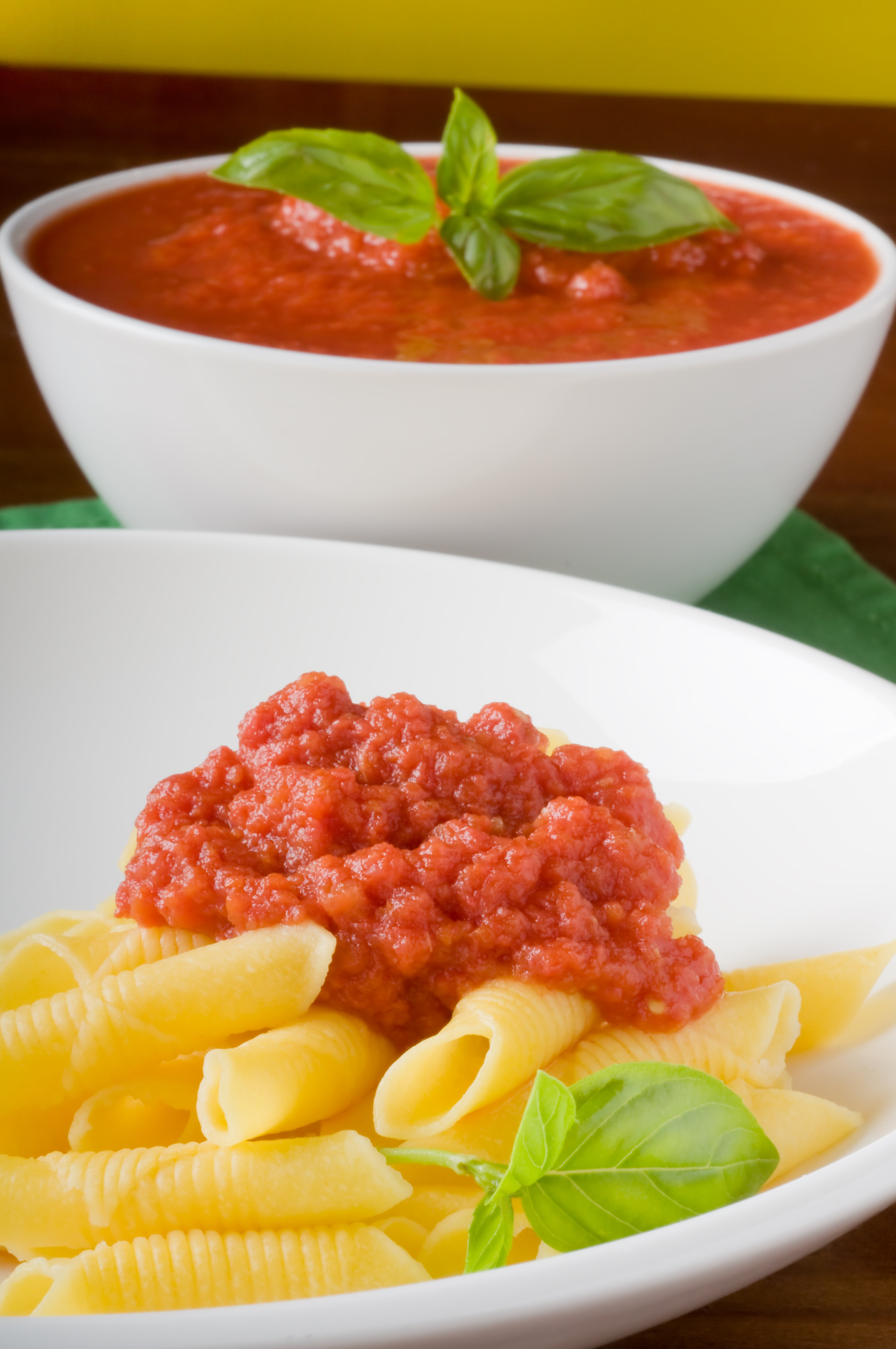 tasty, healthy eating, still life, tasteful, ingredient, traditional, fruit, italian, bolognese, healthy, serving size, indulgence, restaurant, food, white, Phone HD Wallpaper