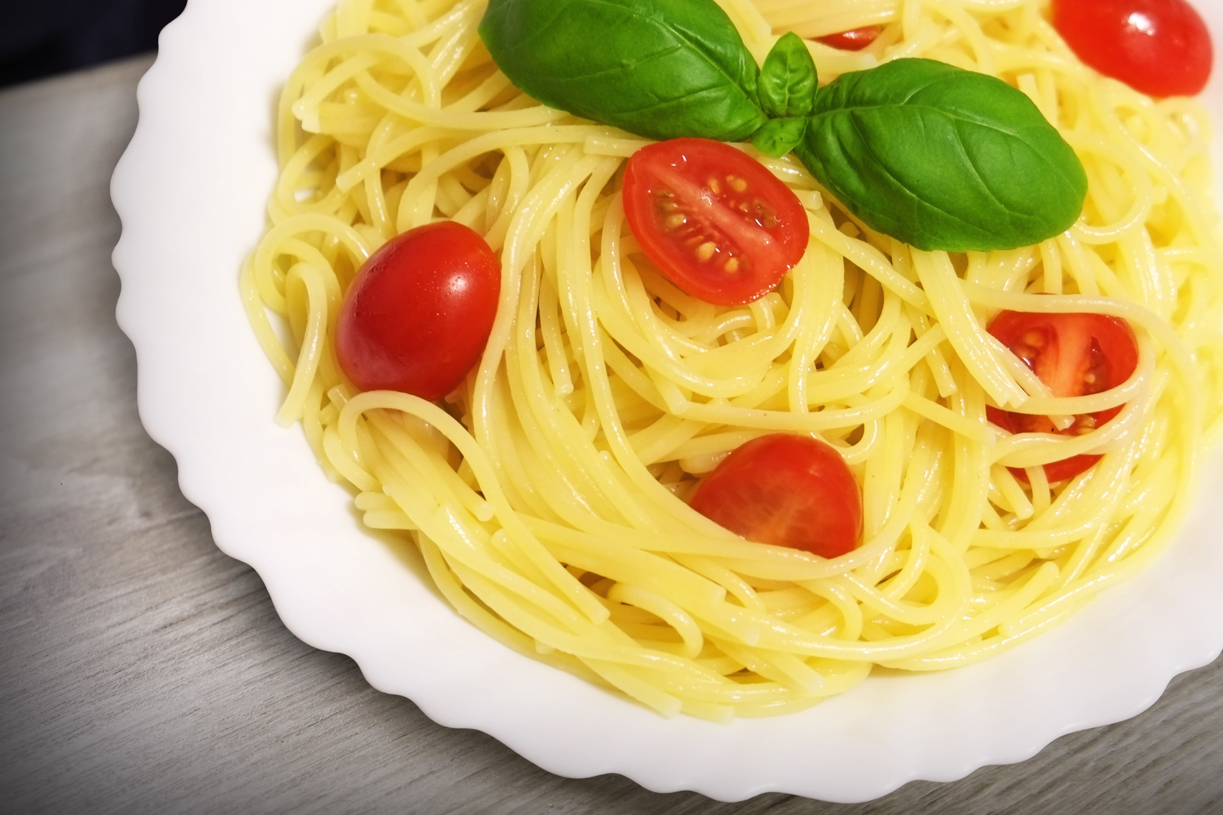italian food, food, vegetarian Food, spaghetti, temptation, garnish, bolognese Sauce, no people, cooking, gourmet, cultures, healthy Eating, wellbeing, HD Wallpaper