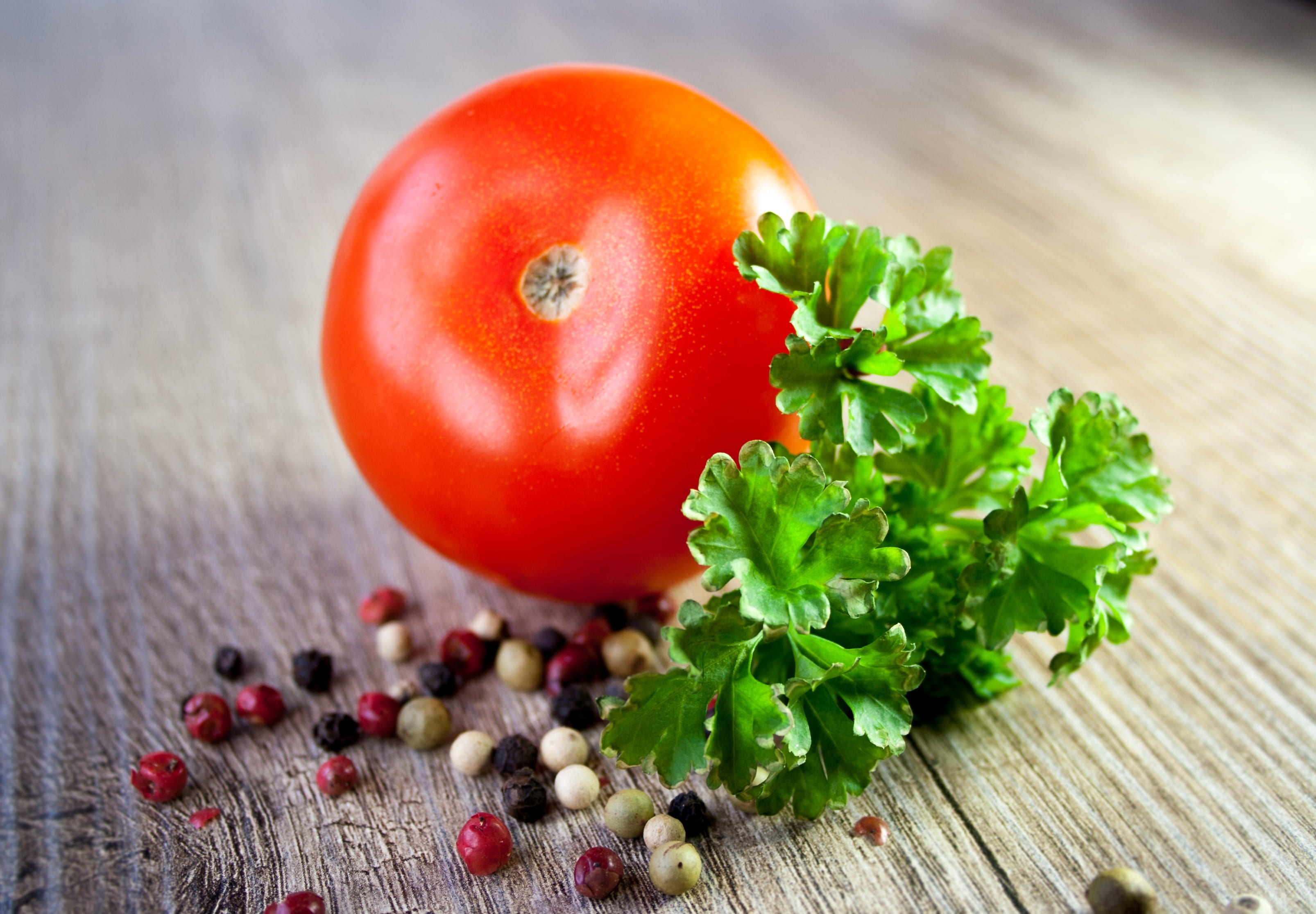 nutrition, tomato, wellbeing, ingredient, tomato sauce, pasta, ripe, leaf, green, bolognese, cook, vitamins, wood - material, yellow, indoors, freshness, HD Wallpaper