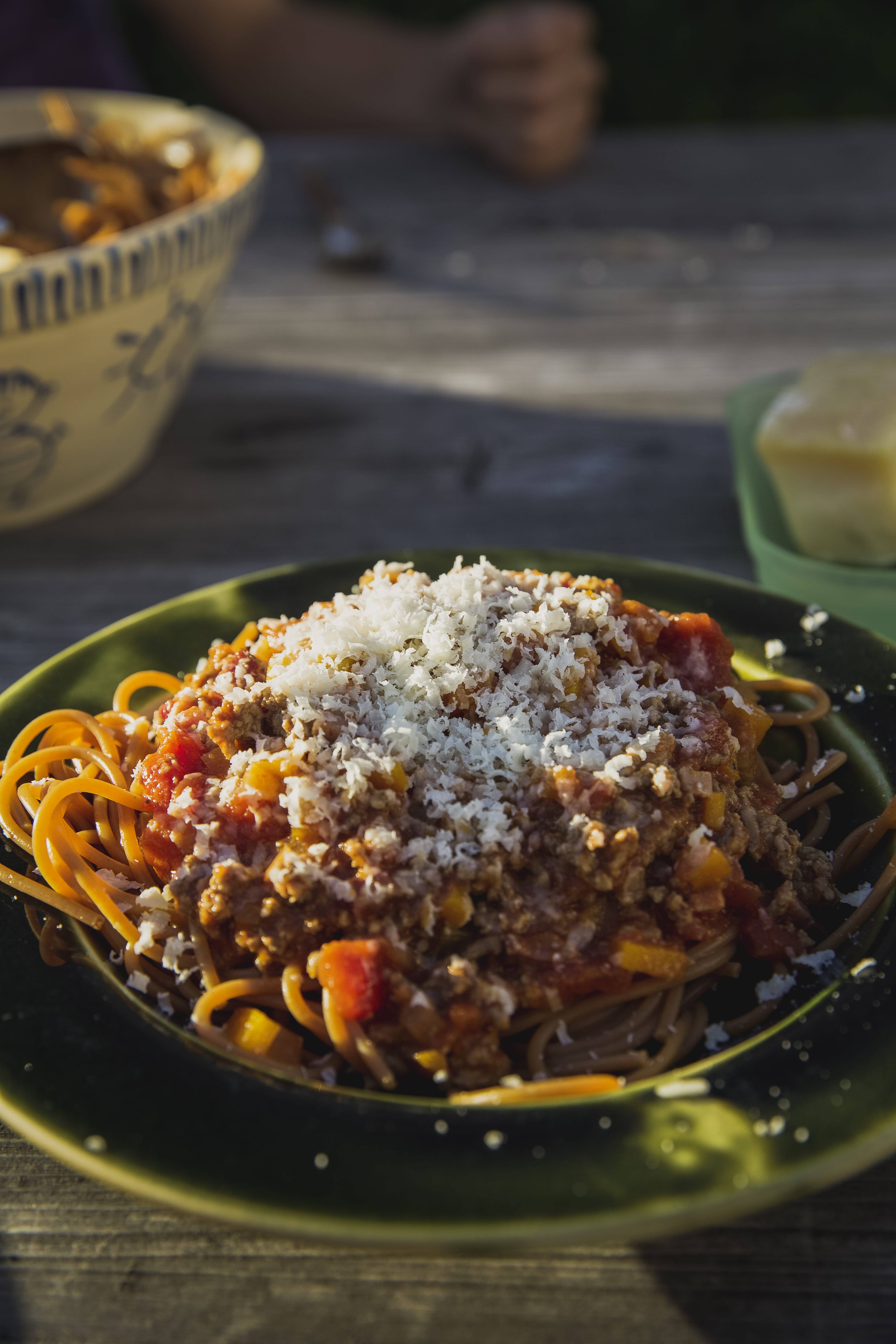 meat, 5K, parmesan cheese, wellbeing, food and drink, table, serving dish, sauce, healthy eating, close-up, ready-to-eat, spaghetti bolognese, one person, Phone HD Wallpaper