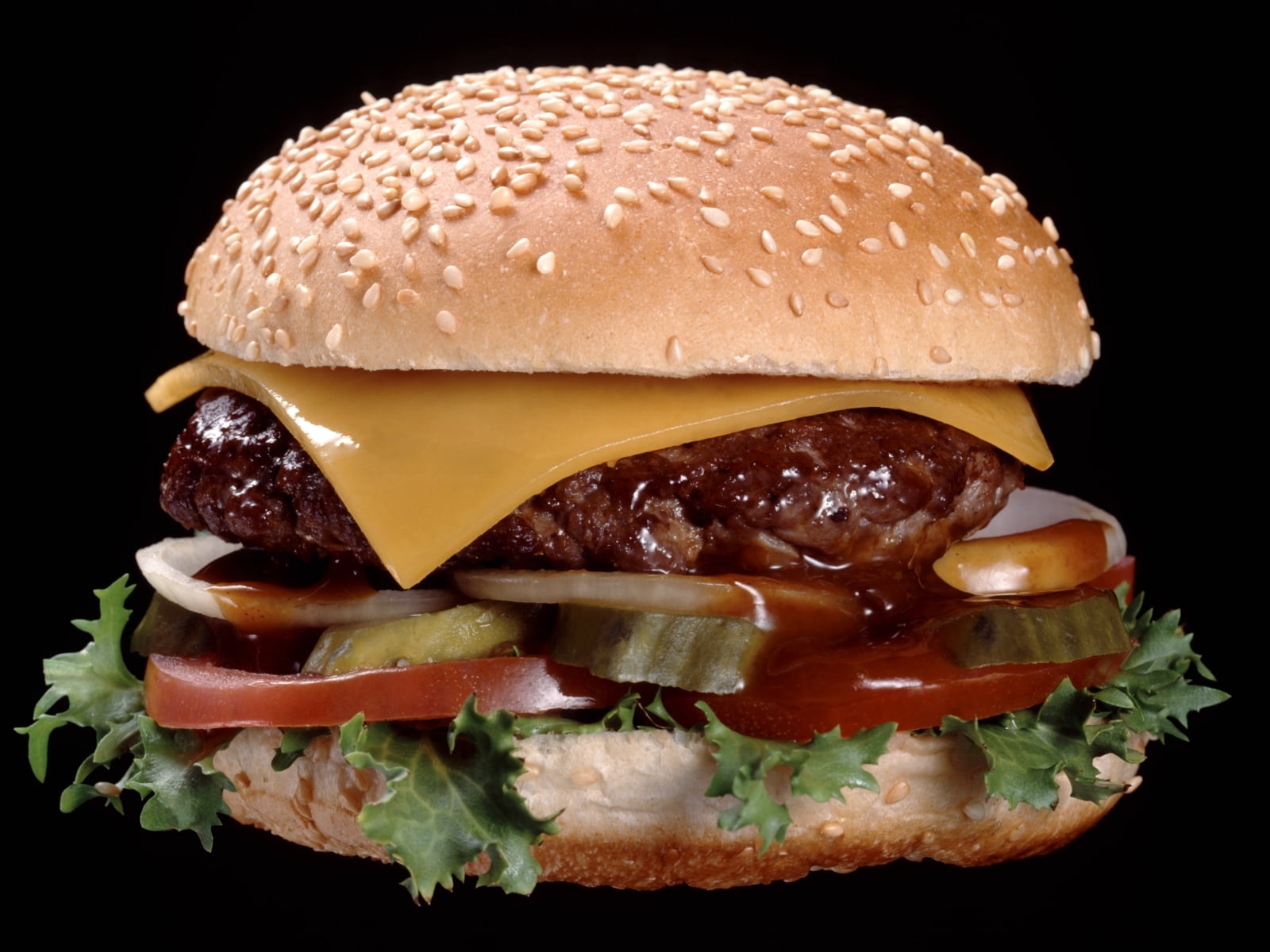 grilled, beef, hamburger, still life, take Out Food, burger, ready-to-eat, black background, fast Food Restaurant, lunch, cheddar - Cheese, onions, tomato, HD Wallpaper