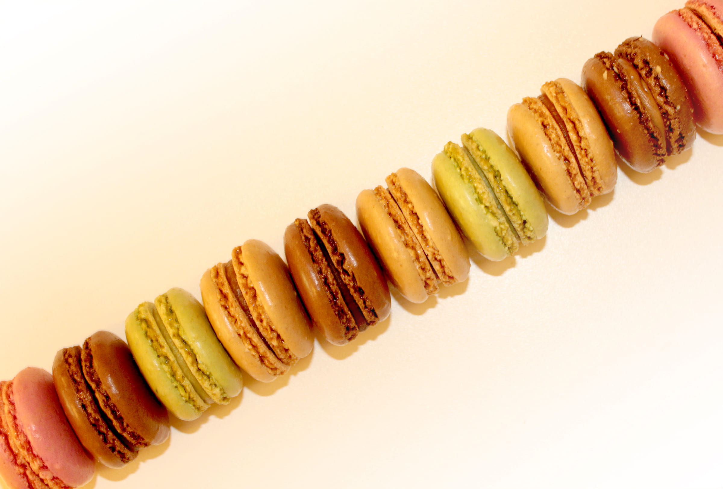 temptation, bake, plate, france, love, pistachio, sandwich, cream, macaron, macaroons, sweet food, white, cookies, white background, french food, french, HD Wallpaper