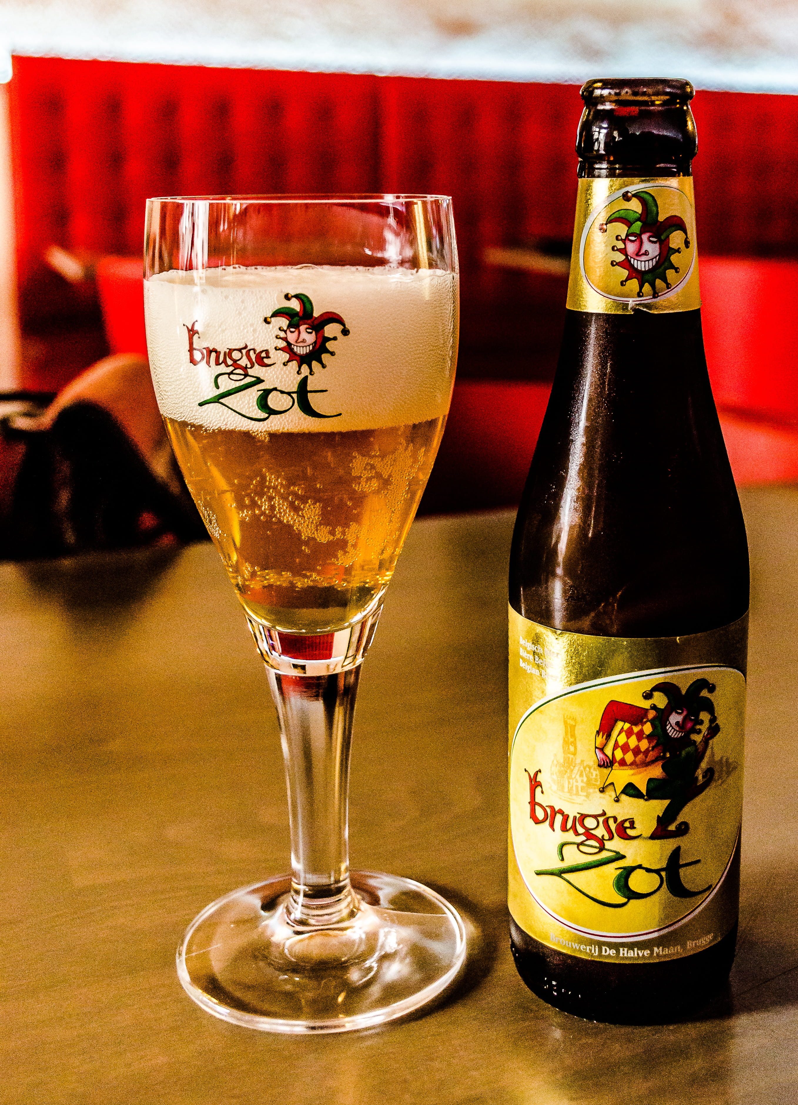 beer - alcohol, Drink, brewery, drink, lager, pint, glass, text, europe, bottle, pub, pilsner, 2K, refreshment, no people, ale, summer, bar, Belgium, european, Phone HD Wallpaper