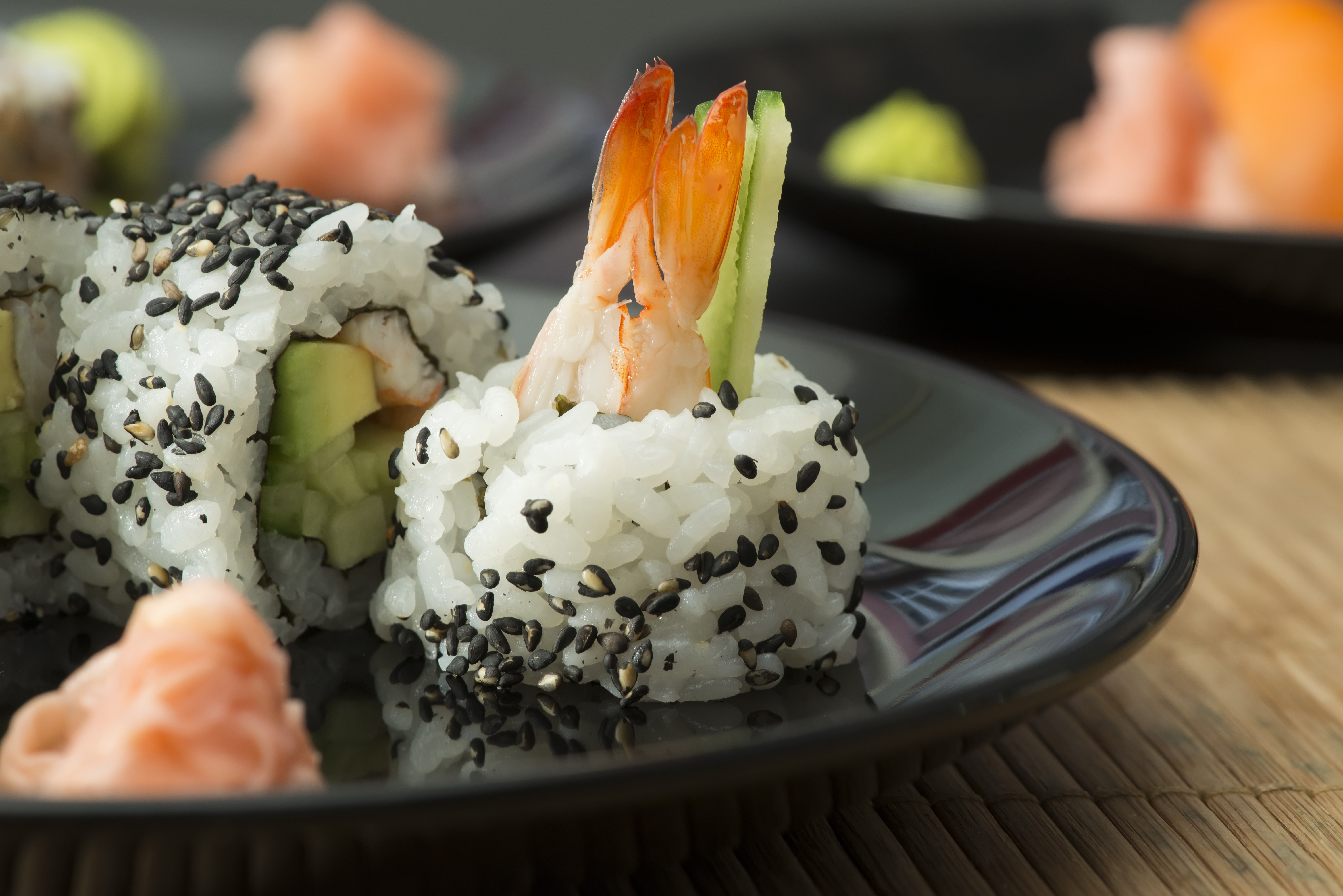 rolls, 5K, Japanese cuisine, shrimp, sushi, HD Wallpaper