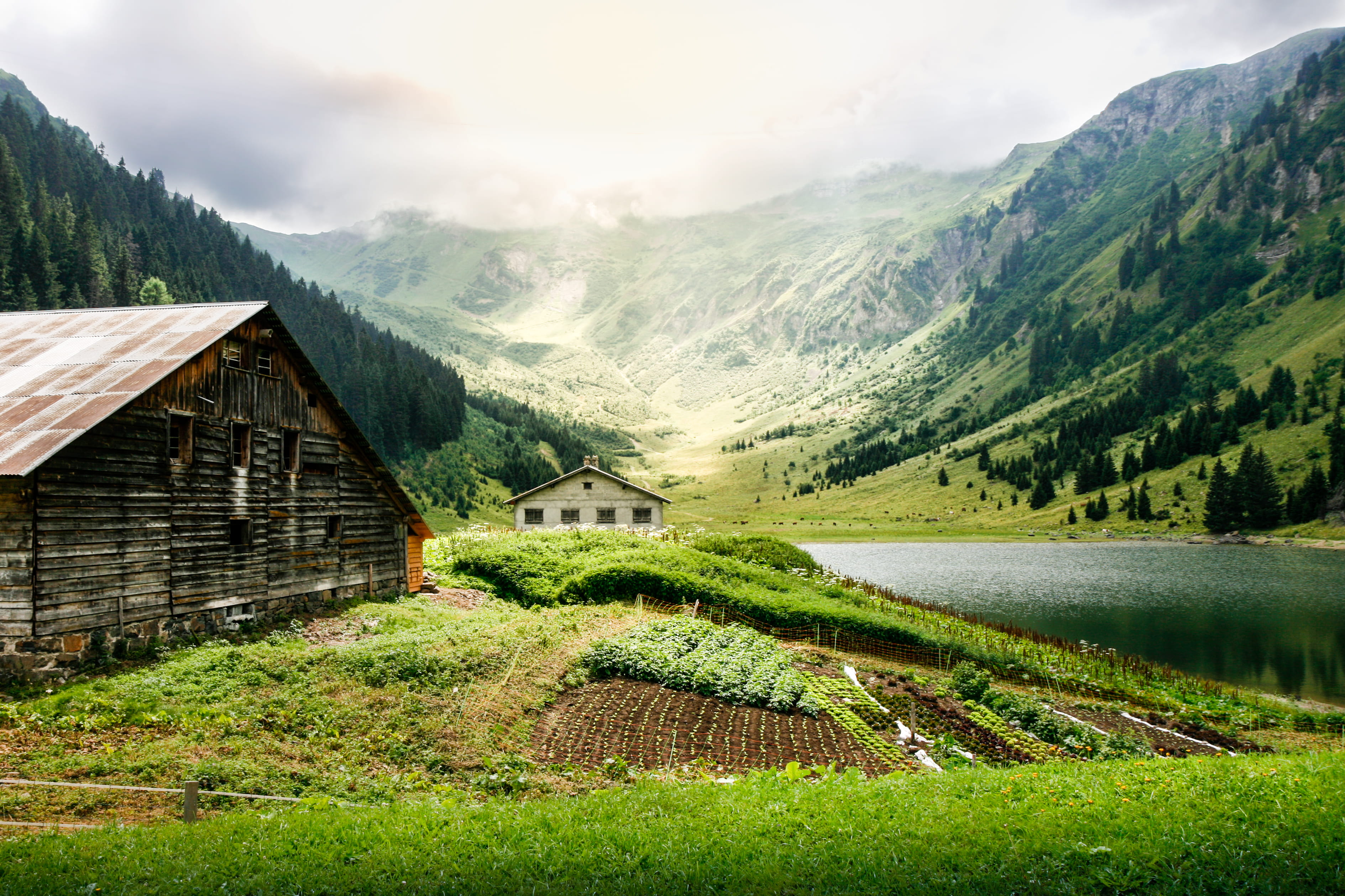 vacation, 2K, nature, building, plant, house, sunlight, mountain range, architecture, no people, france, cloud - sky, alps, beauty in nature, hidden, lake, HD Wallpaper