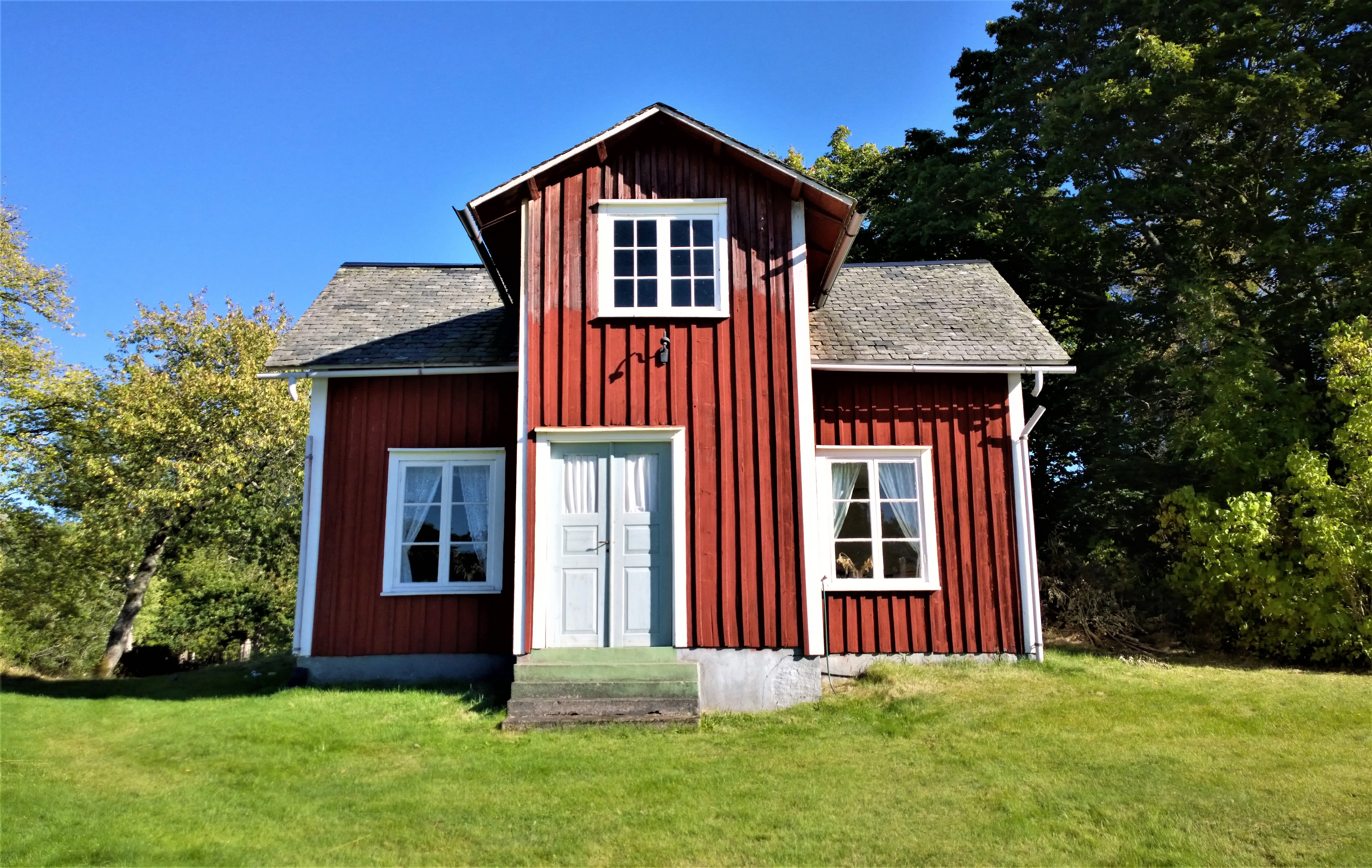 dalsland, wooden, house, nature, cottage, lawn, photo, white, secluded, barn, idyll, wooden house, garden, red cottage, roof, sweden, white trim, slate, HD Wallpaper