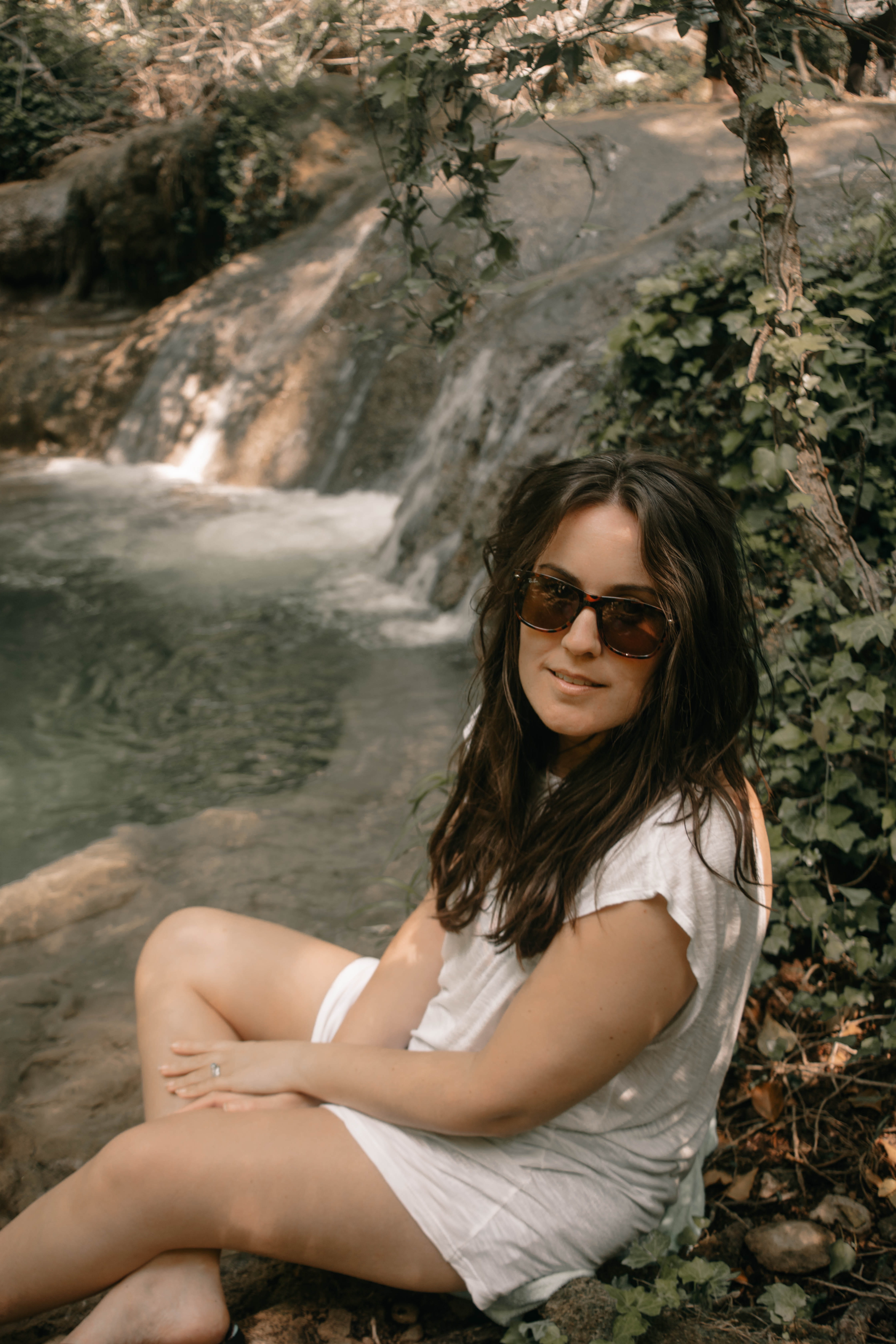 accessory, women, beauty, real people, summer, beautiful woman, lifestyles, sunglasses, three quarter length, accessories, long hair, waterfall, leisure activity, Phone HD Wallpaper
