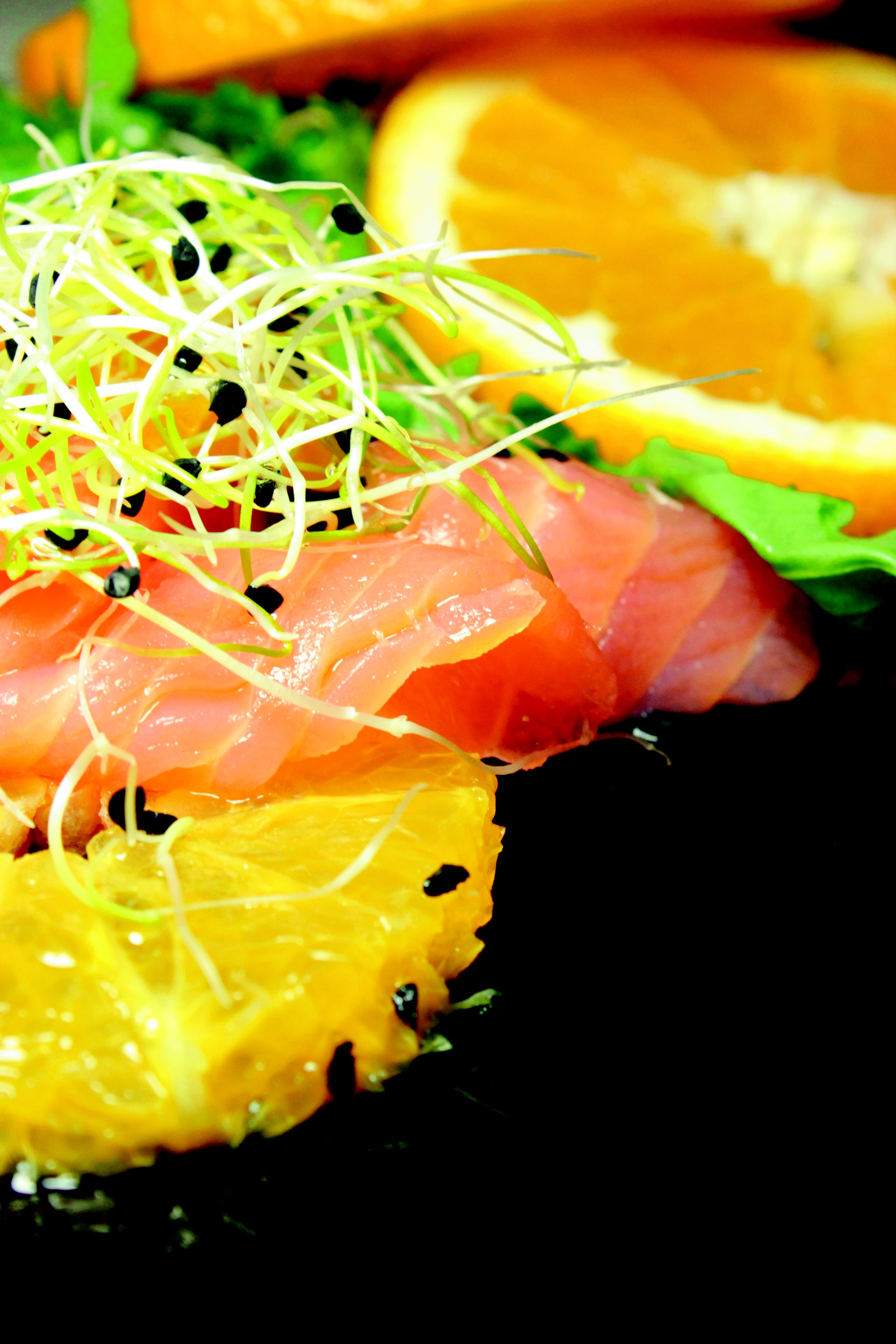 salmon - seafood, bread, healthy eating, food and drink, fiber, tasty, fit, healthy food, soups, fruit, vitamins, motivation, japanese food, vegetables, Phone HD Wallpaper