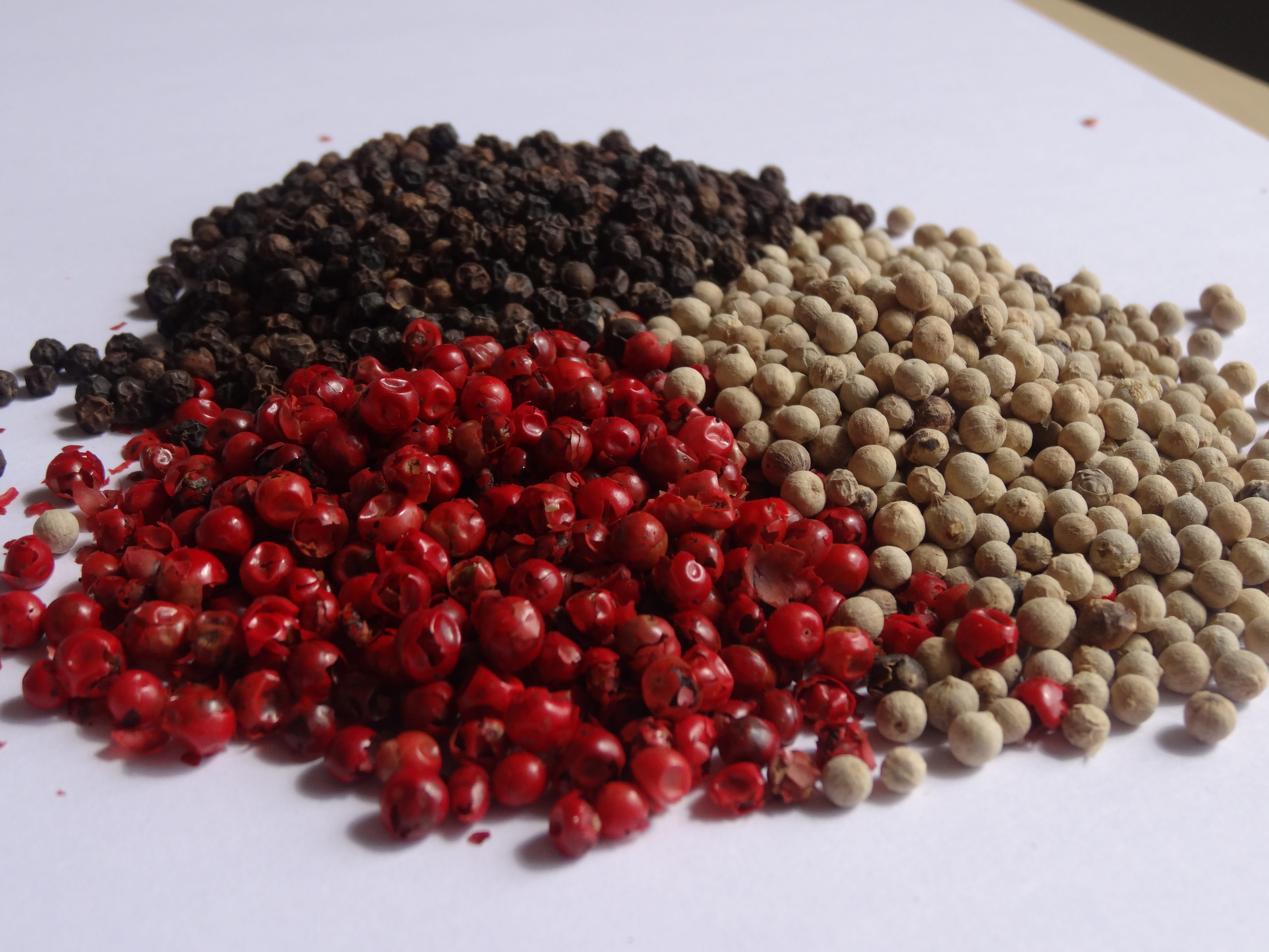 temptation, food, spice, abundance, ingredient, fruit, peppercorns, healthy eating, lychee, seed, 4K, no people, still life, freshness, red, red black, HD Wallpaper