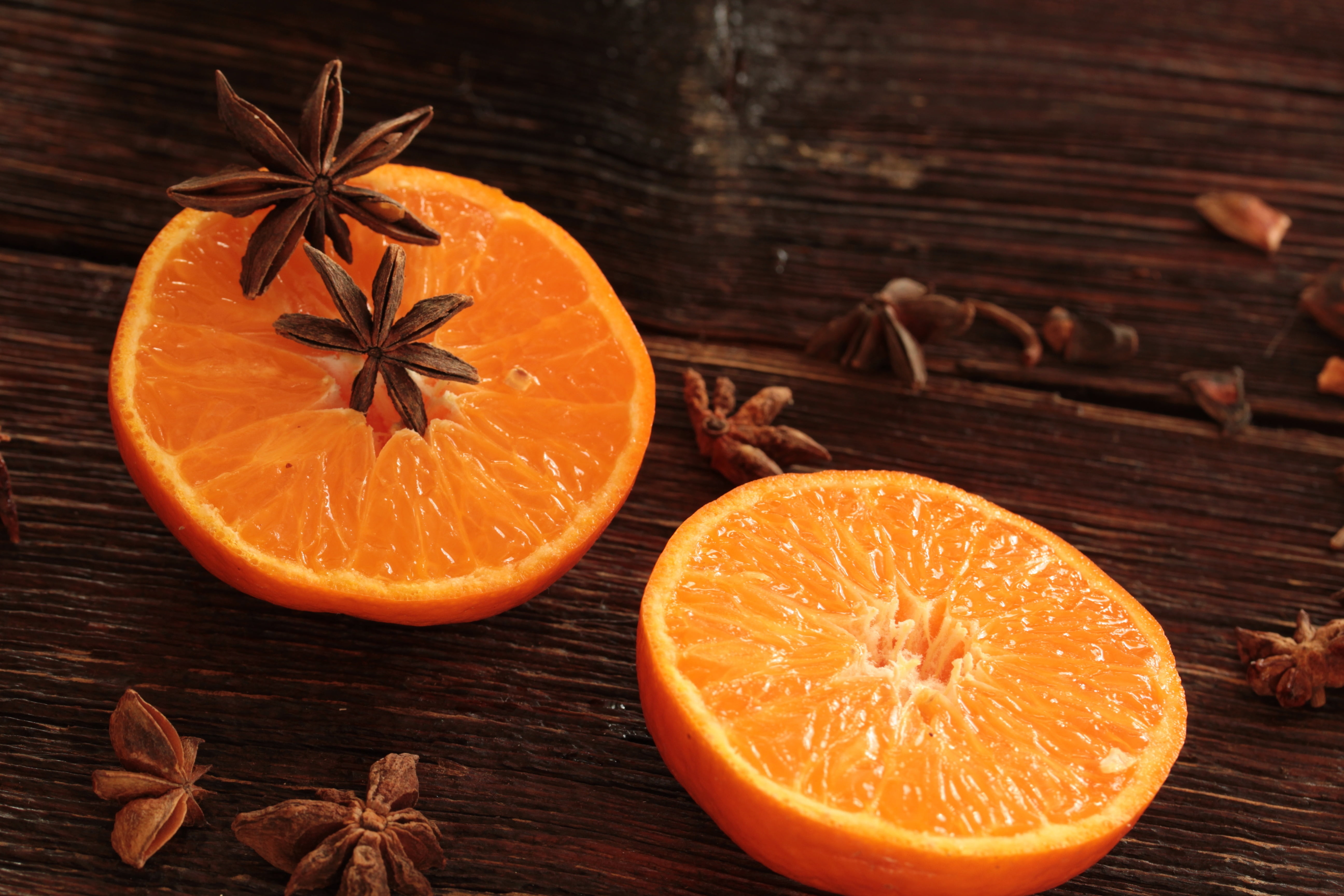 ripe, sweet Food, indoors, star anise, rustic, slice, citrus Fruit, fruit, red, healthy Eating, plank, two, orange, citrus, organic, nature, vegetarian Food, HD Wallpaper