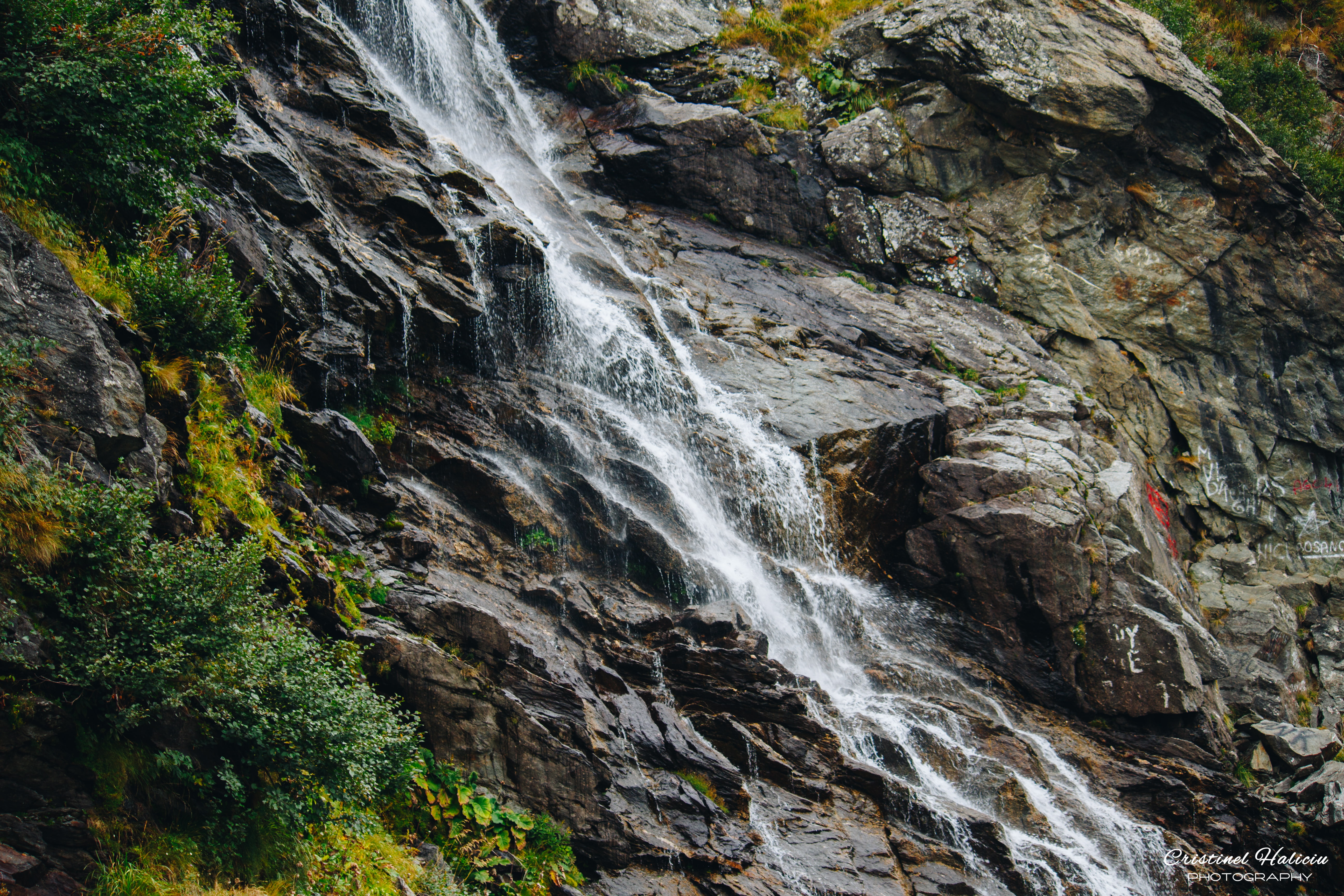 blurred motion, flowing, non-urban scene, water, 5K, low angle view, Romania, mountains, flowing water, mountain pass, formation, rock formation, land, HD Wallpaper