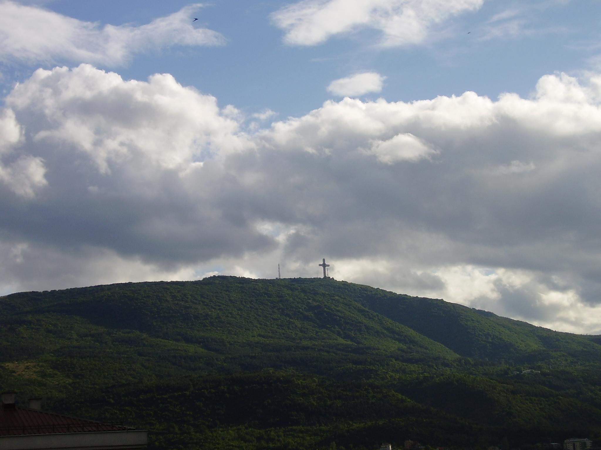 macedonia, 1080P, skopje, 3d and abstract, milenium cross, hill, green, HD Wallpaper