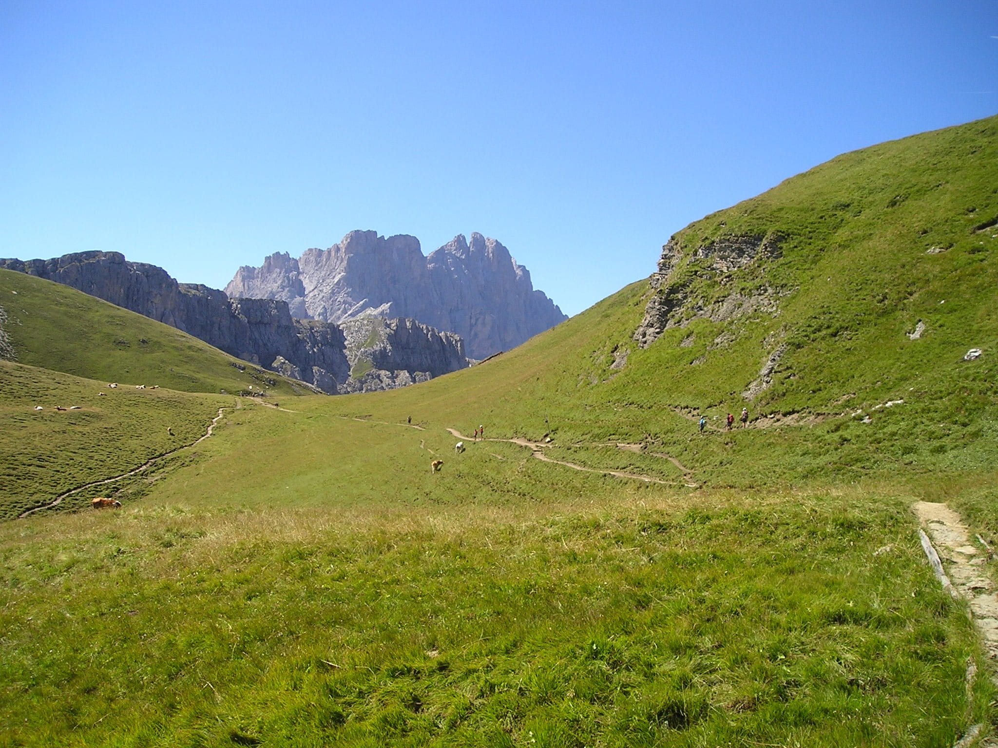 clear sky, no people, Geisler, mountain, blue, way, land, hike, outdoors, green color, scenics - nature, Range, grass, trail, Hiking, tranquility, mountains, HD Wallpaper