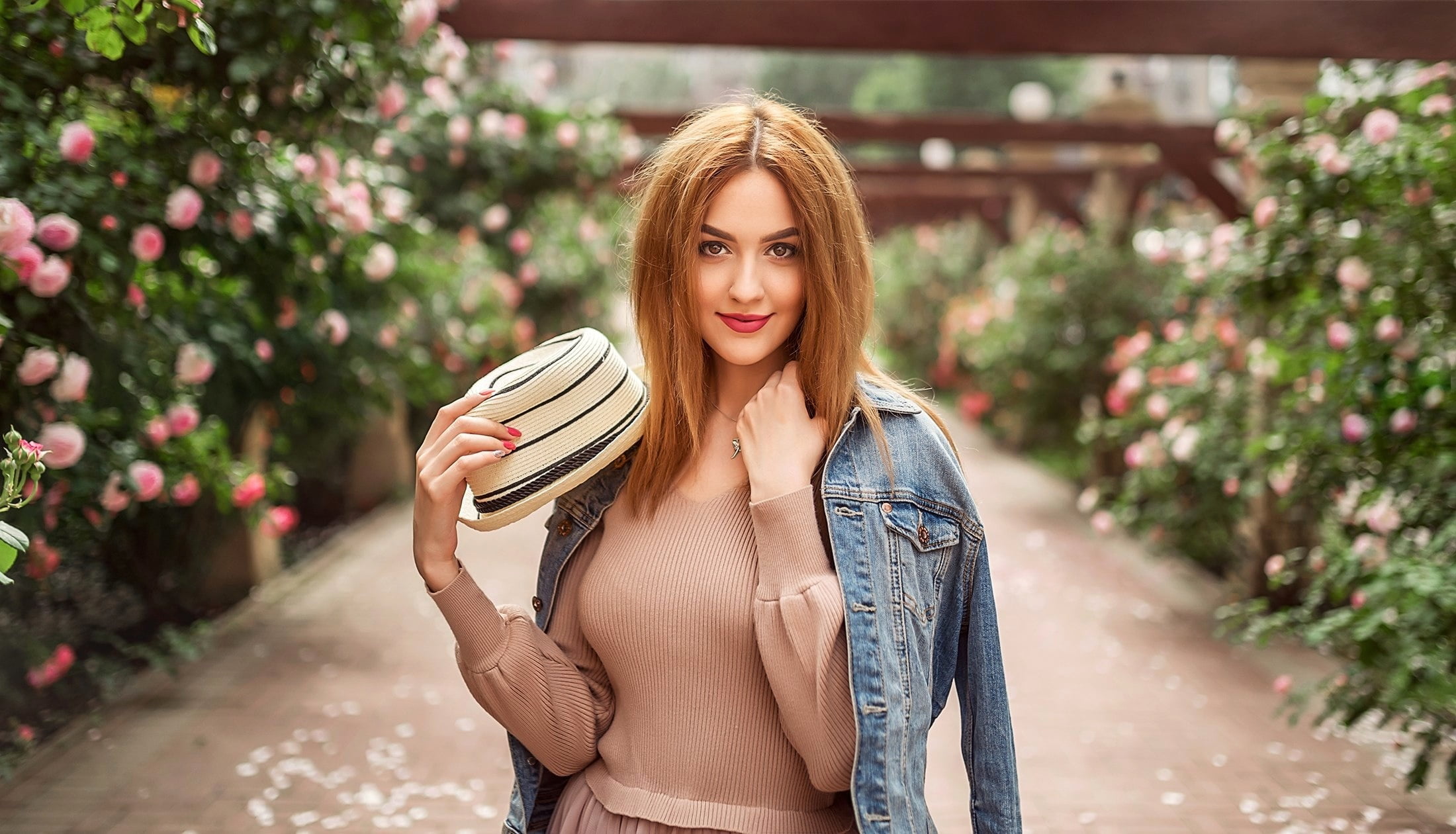 pose, dzhinsovka, smile, flowers, alley, A Diakov George, dress, makeup, model, portrait, hat, garden, the bushes, Kristina Kardava, bokeh, Georgy Dyakov, HD Wallpaper