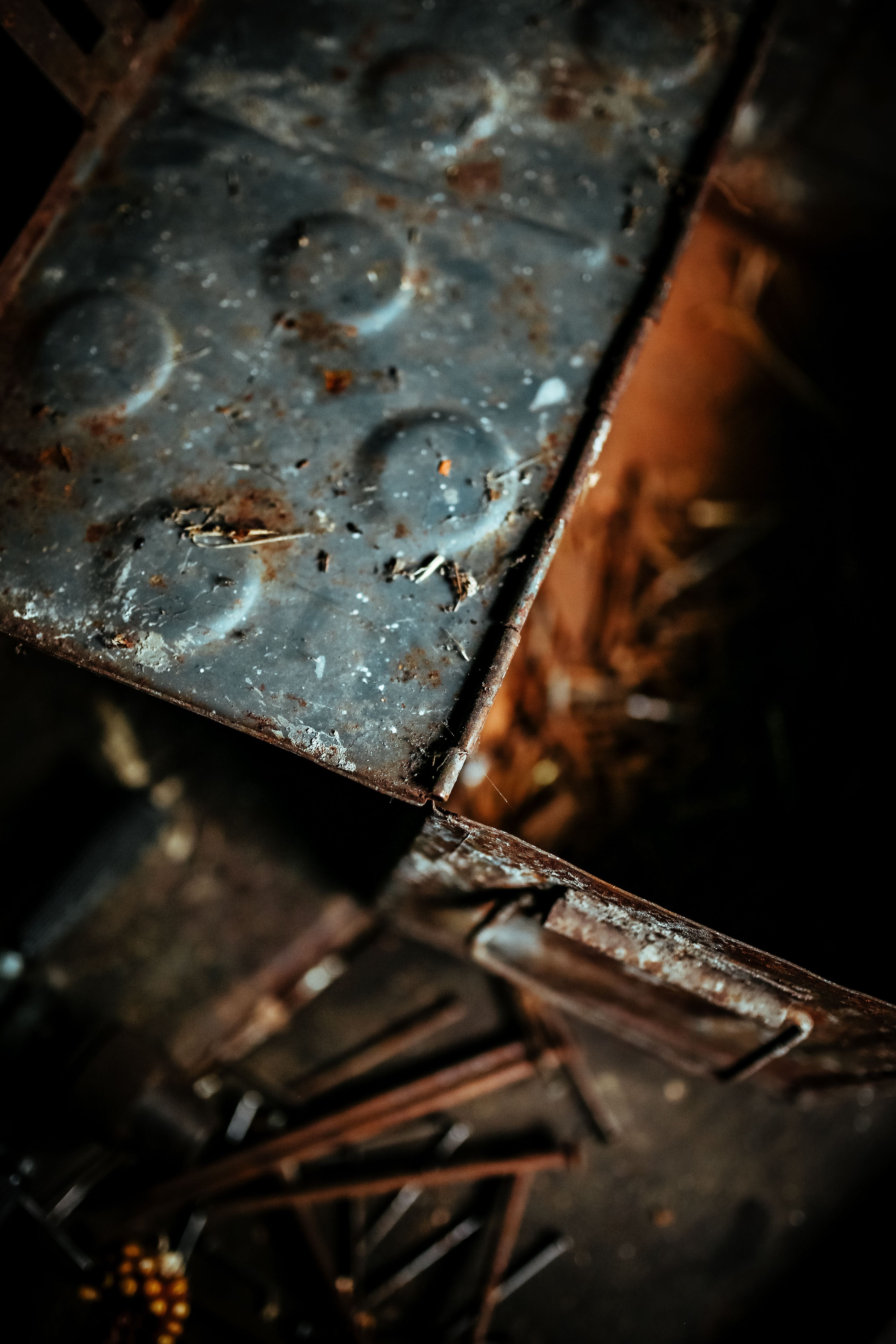 selective focus, box, destruction, wooden, metal, day, nature, decline, Old, damaged, run-down, close-up, high angle view, obsolete, bolts, ruined, 4K, Phone HD Wallpaper