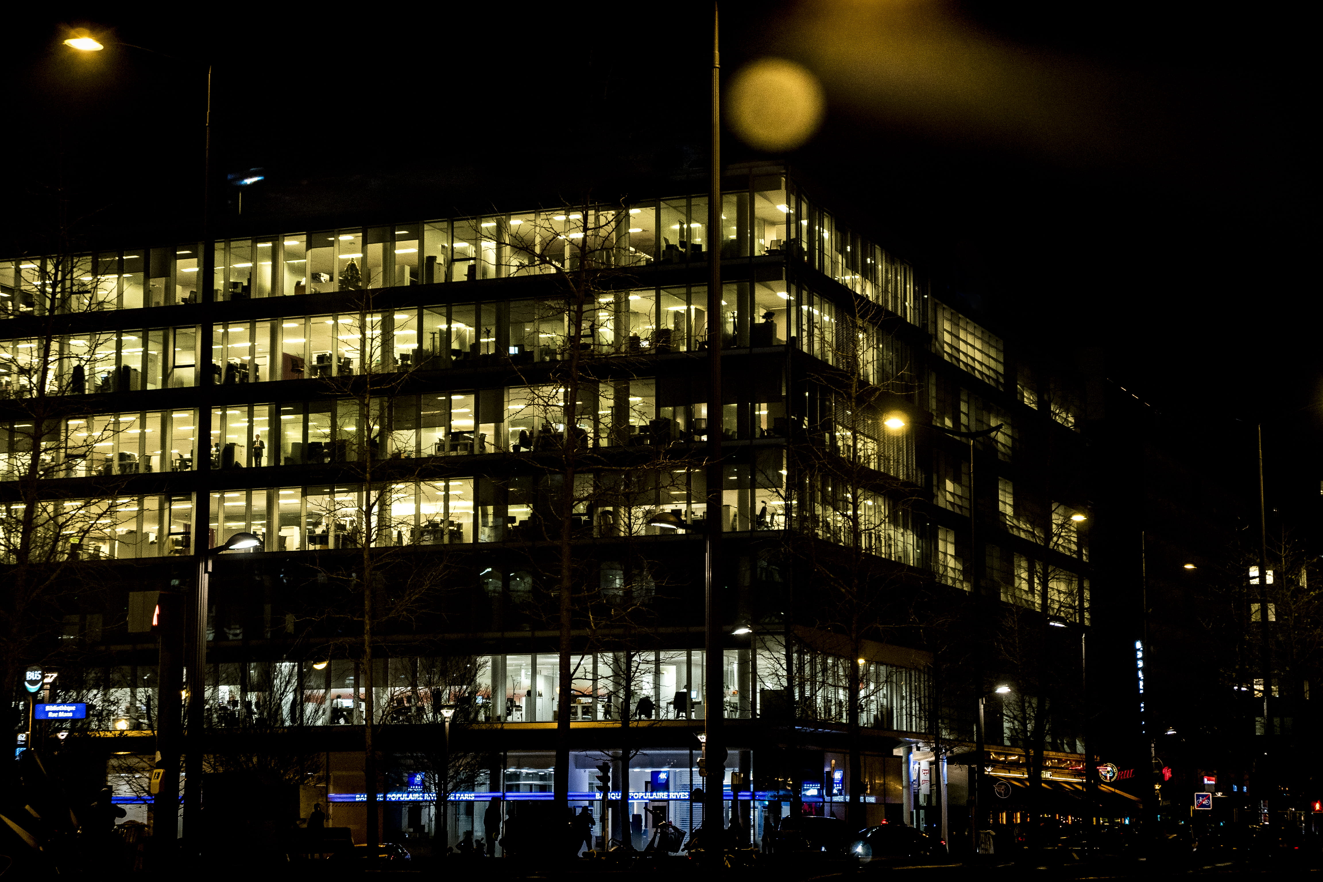 4K, architecture, lights, women, light, city, nightlife, city life, streetphotography, mode of transportation, night, business, built structure, men, building, HD Wallpaper