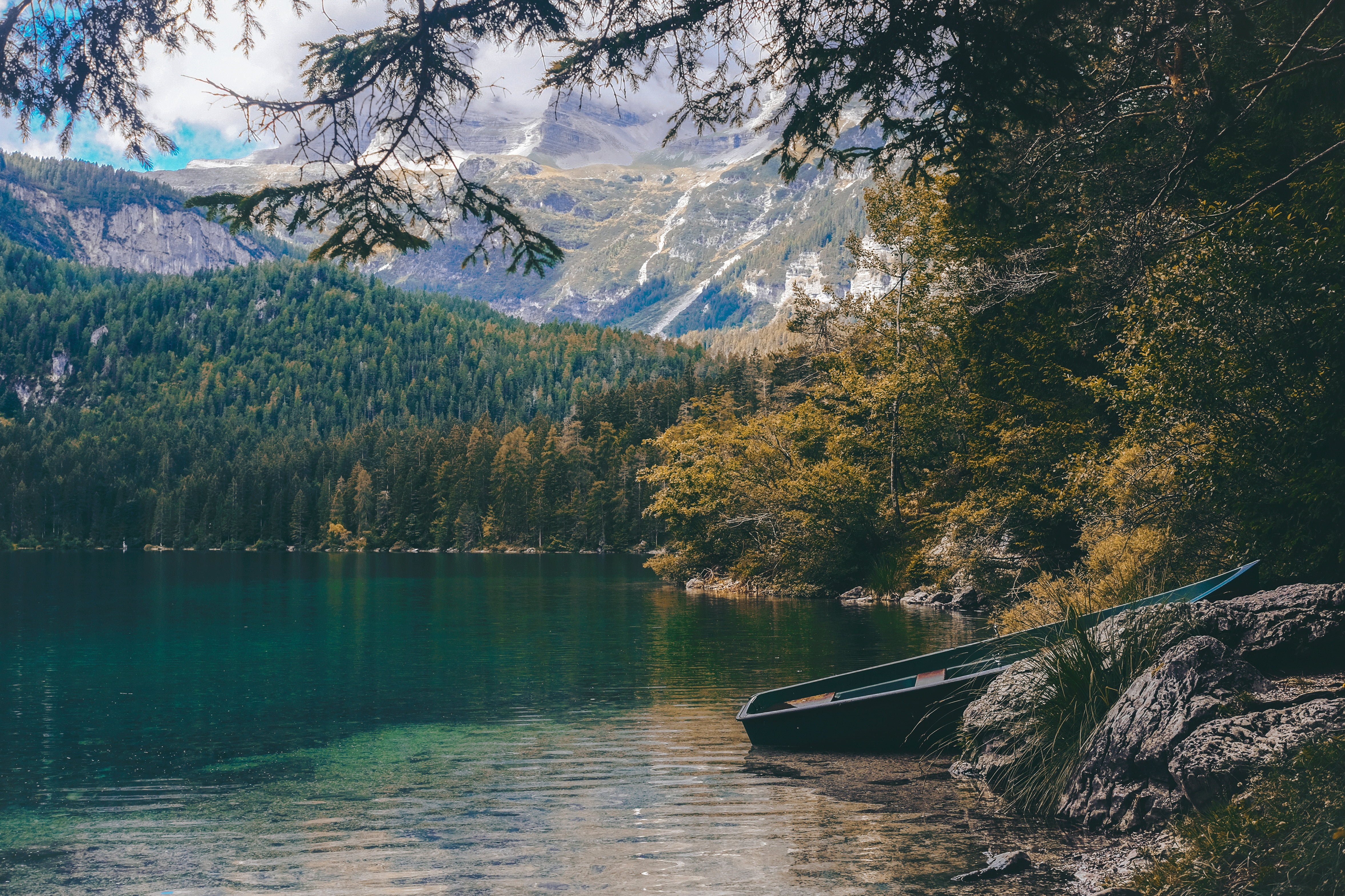 day, idyllic, beauty in nature, boat, forest, reflection, waterfront, lake, river, tranquil scene, flowing, 4K, scenics - nature, non-urban scene, nature, HD Wallpaper
