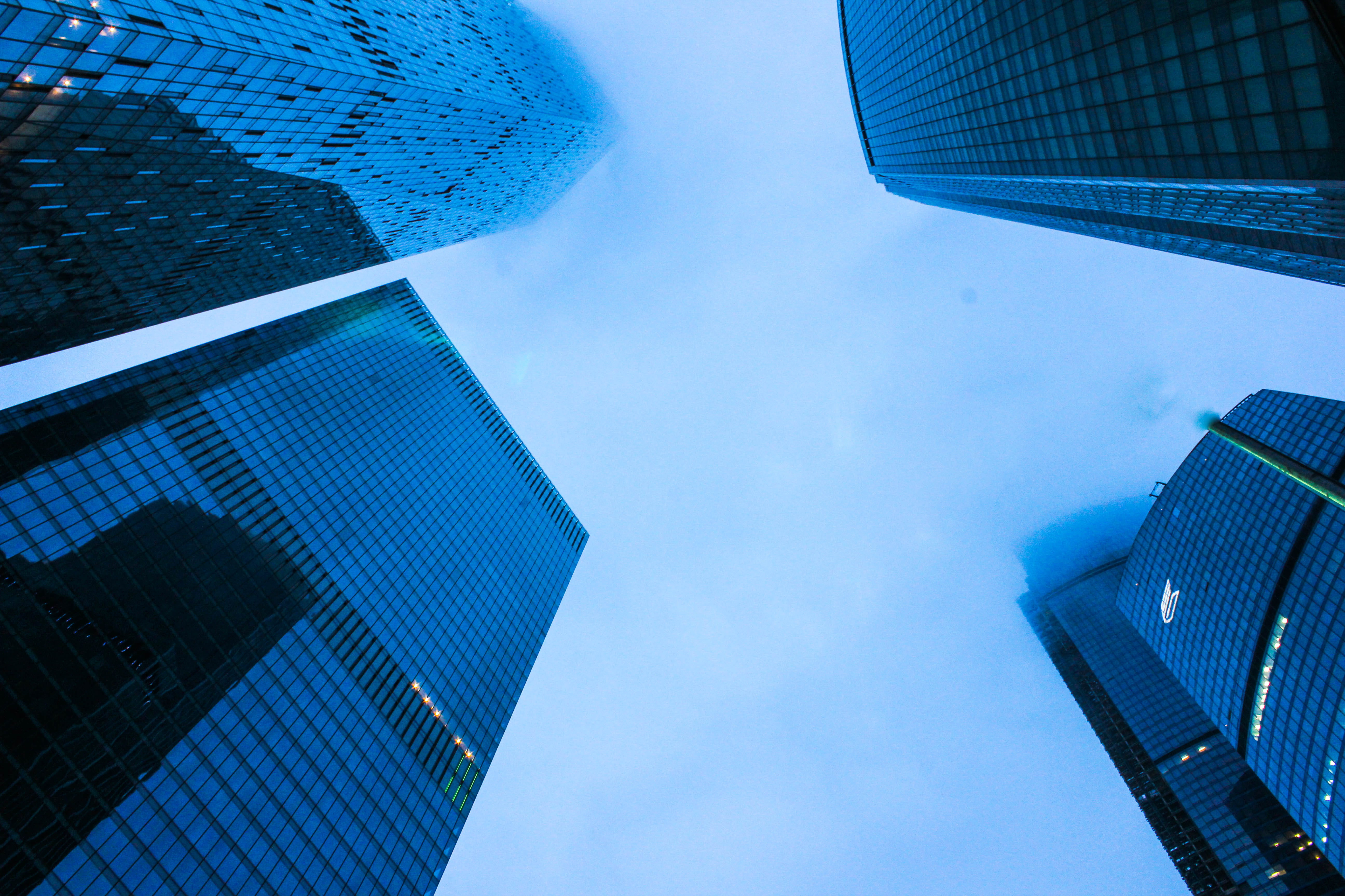 skyscraper, futuristic, perspective, outdoors, nature, glass windows, building exterior, blue, urban, reflection, construction, office building exterior, HD Wallpaper