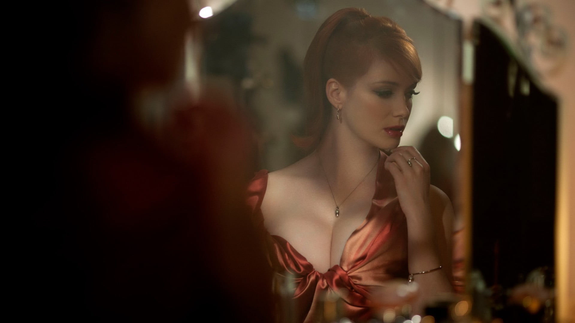 young adult, hair, mirror, one person, hairstyle, beautiful woman, women, fashion, contemplation, portrait, Christina Hendricks, actress, indoors, looking down, HD Wallpaper