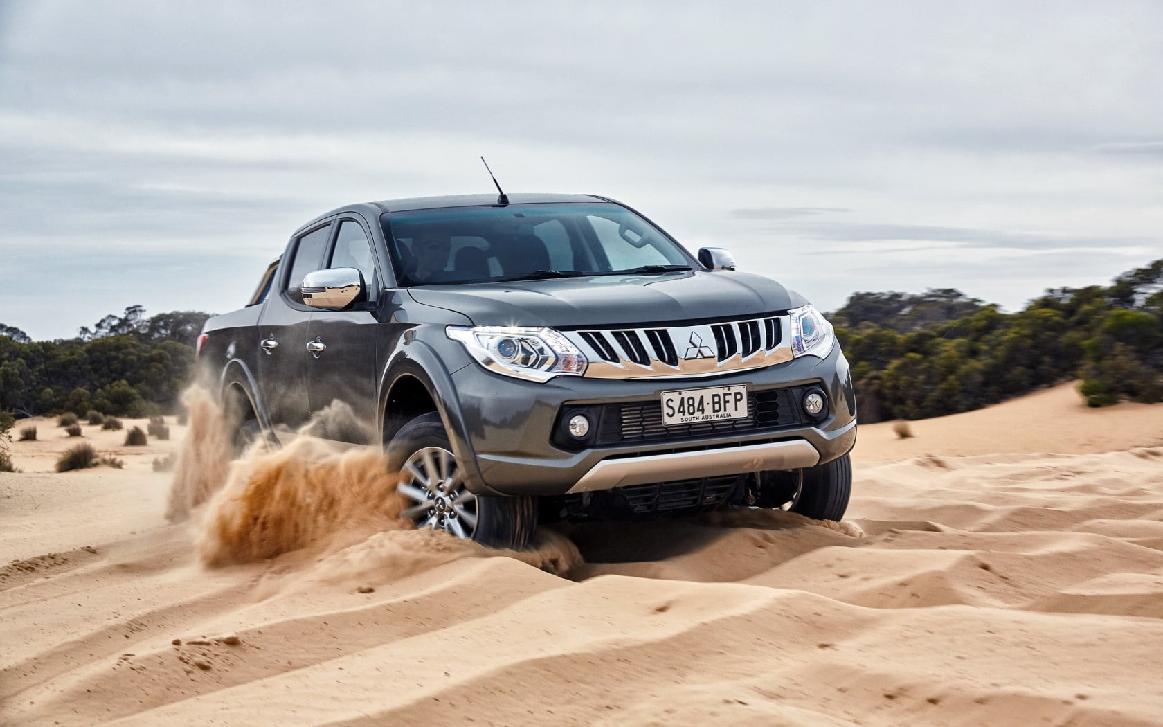 Mitsubishi, sand, Double Cab, 720P, Mitsubishi Triton, Triton, 2015, HD Wallpaper