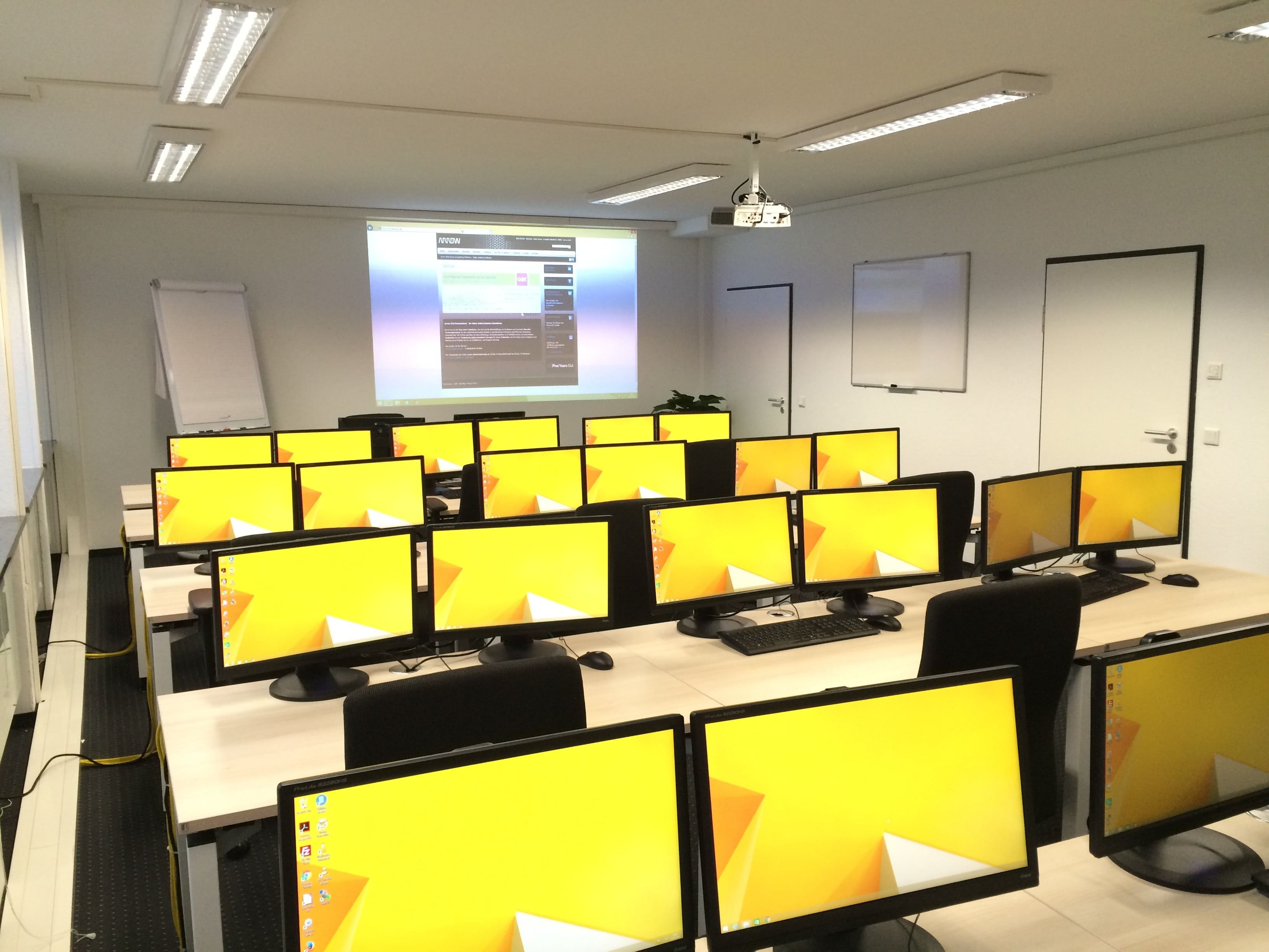technology, flat, no people, room, classroom, computers, illuminated, ceiling, window, business, class, modern, empty, screen, black, lighting equipment, HD Wallpaper