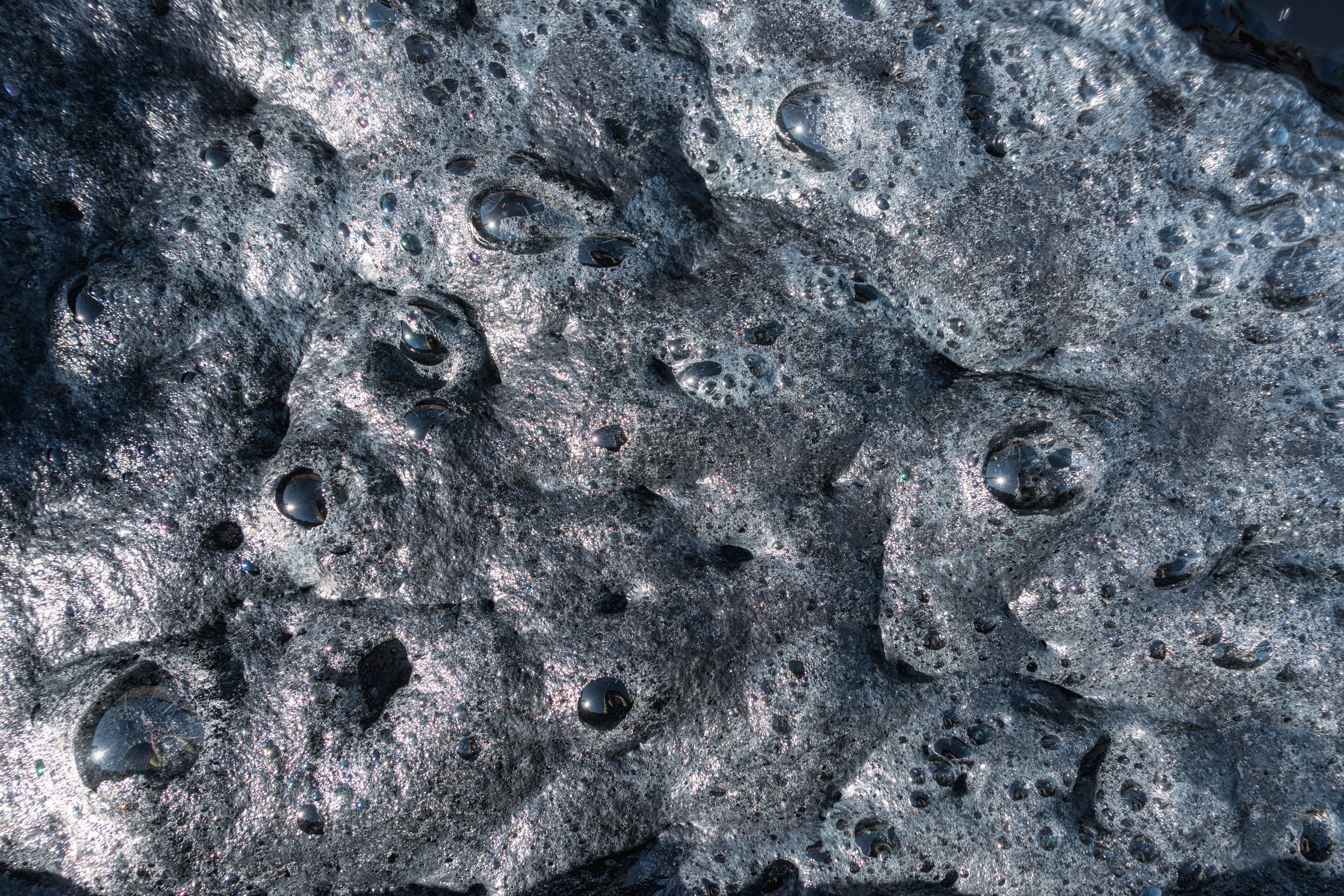 5K, full frame, pattern, textured, extreme close-up, close-up, disgusting, Bubbles, backgrounds, rock, weathered, Foam, rock - object, detail, Froth, brewery, HD Wallpaper