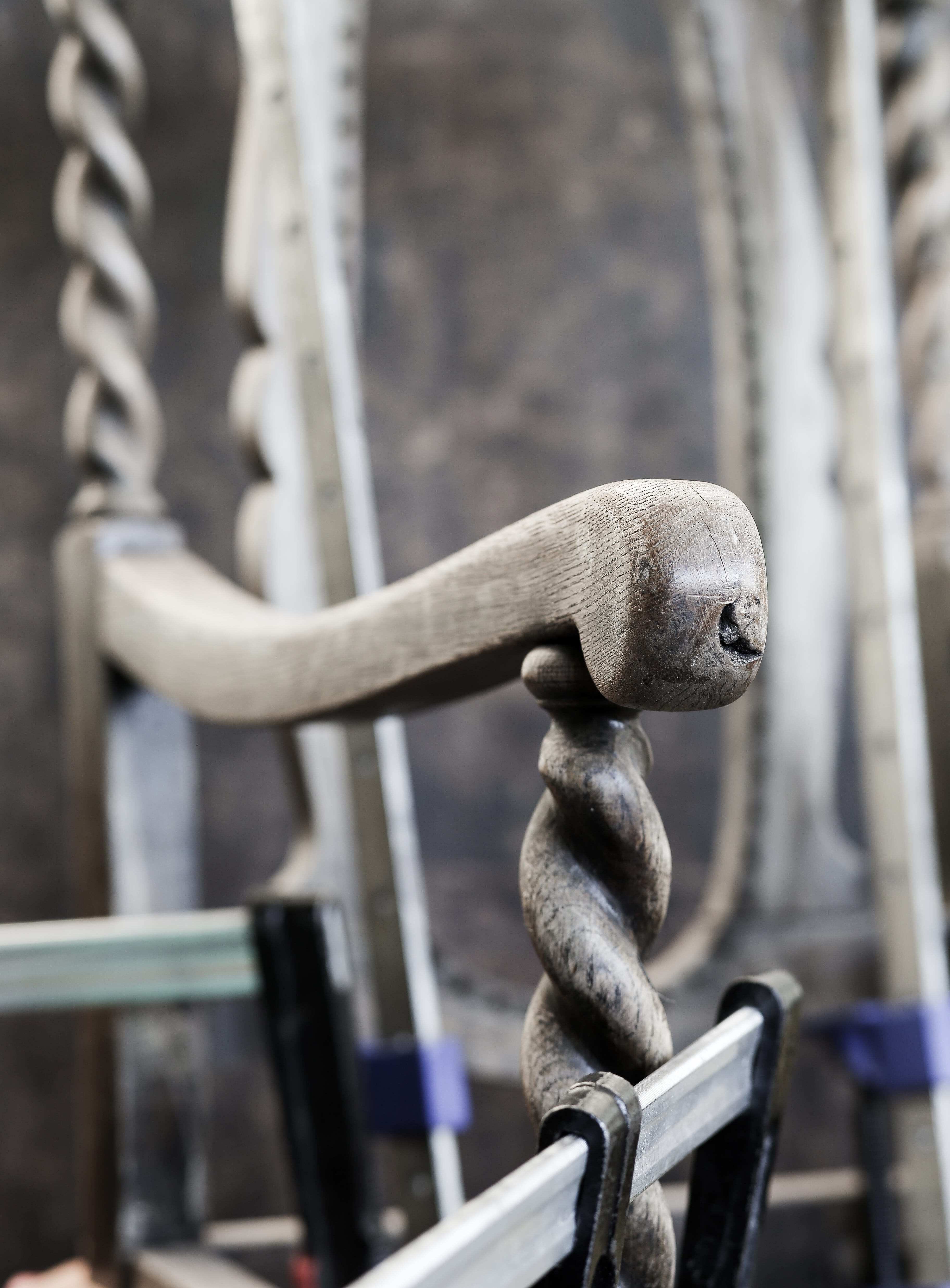 grey, barley twist, old, metal, 4K, representation, dusty, antique oak, chain, workshop, outdoors, connection, renovation, animal themes, old chair, wood - material, Phone HD Wallpaper