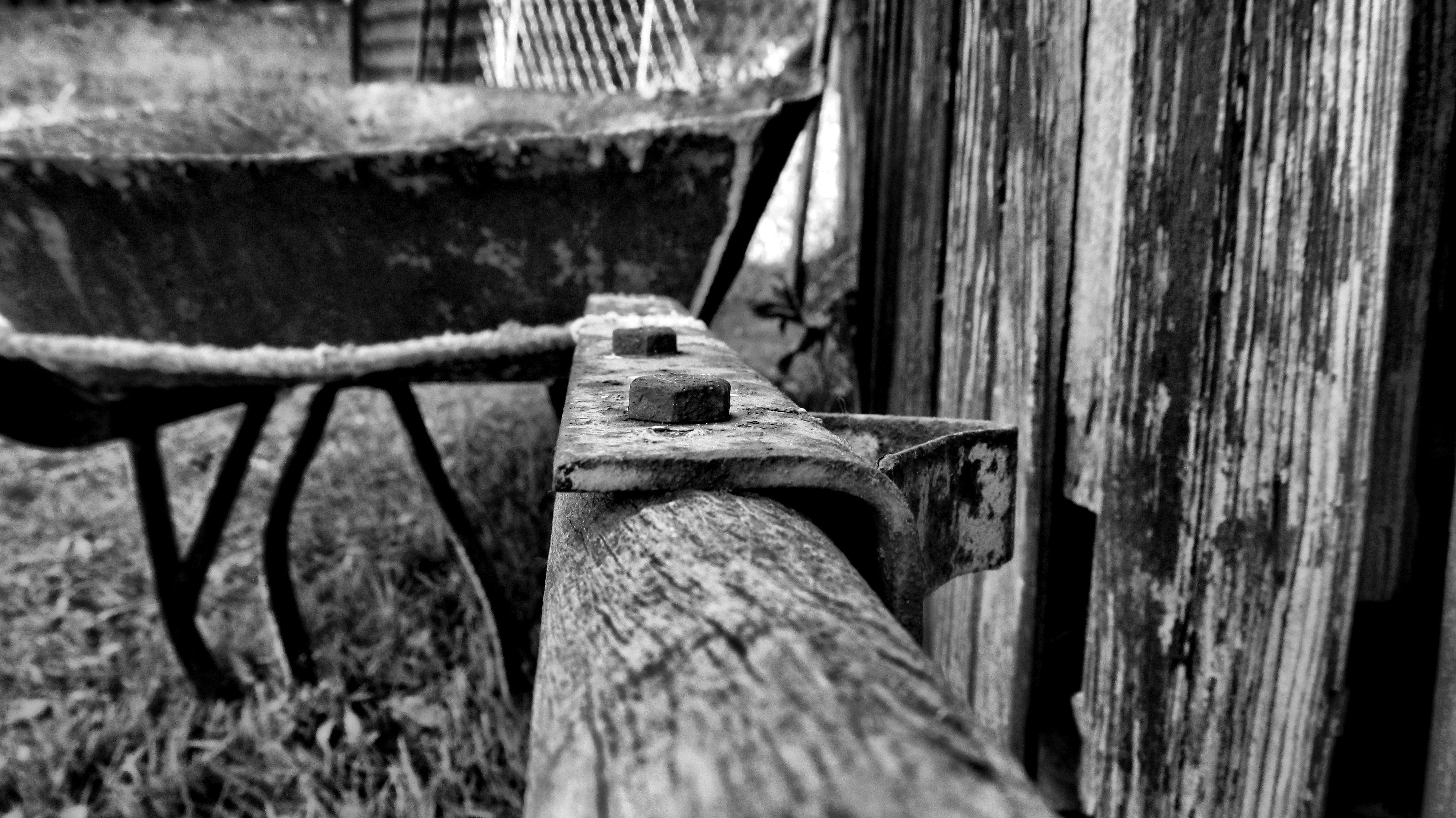 old, wood - material, obsolete, backyard, nature, deterioration, weathered, housework, tree, close-up, built structure, dirty, wood, renovation, focus on foreground, HD Wallpaper