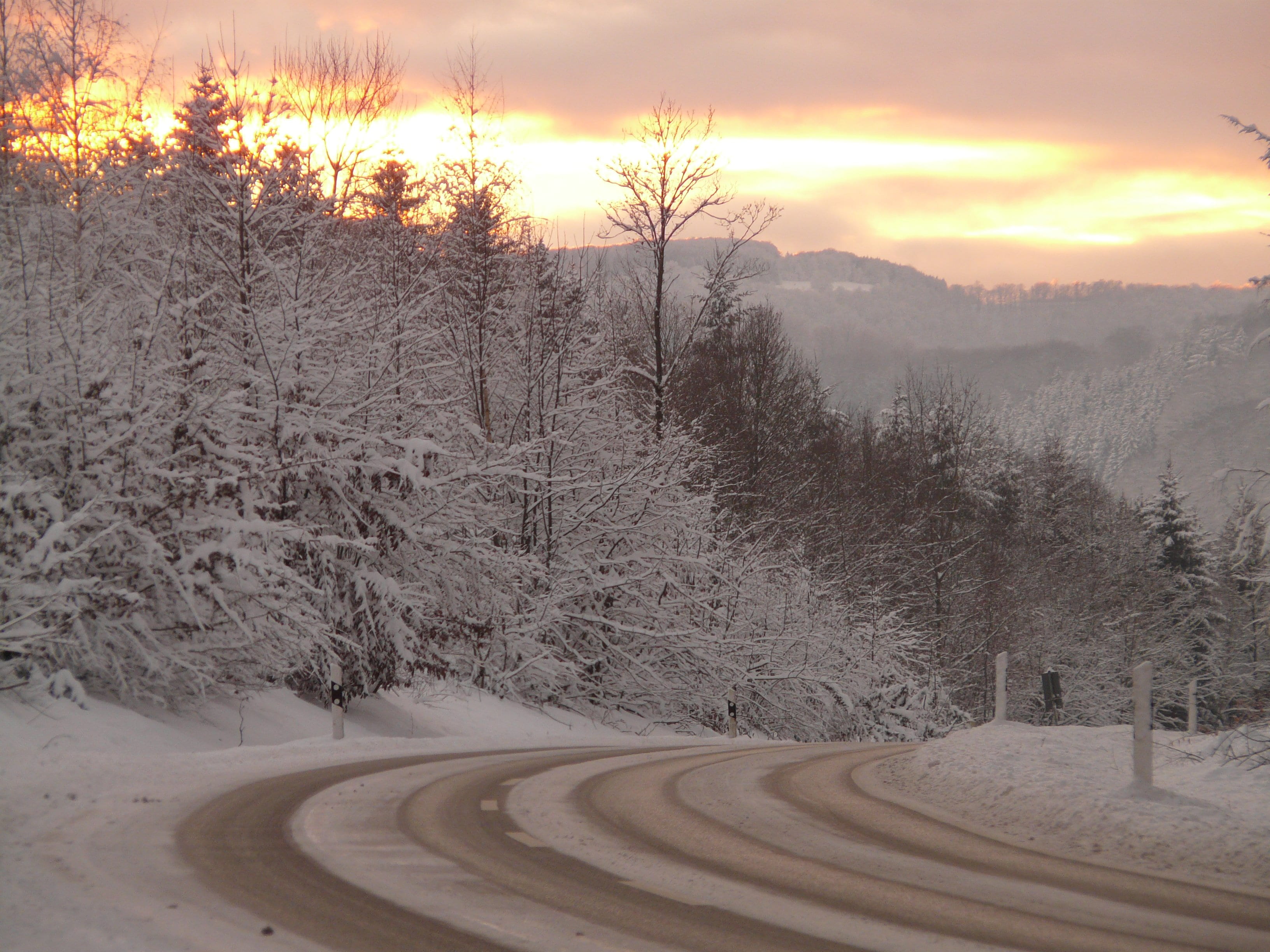 beauty in nature, drive, nature, tree, scenics - nature, cold temperature, black ice, traffic, sky, slippery roads, tranquility, winter, environment, sunset, HD Wallpaper