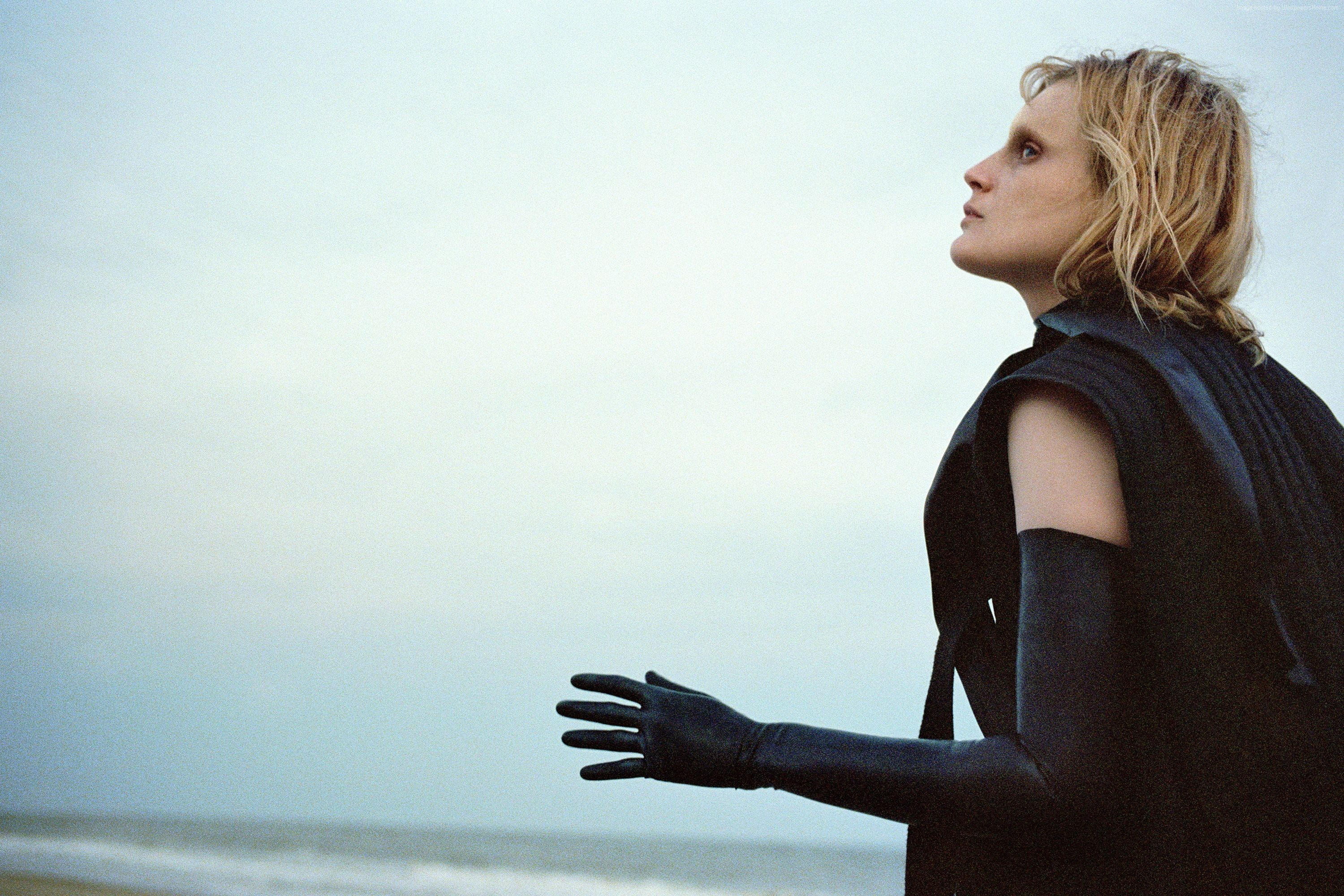 Guinevere Van Seenus, Top Fashion Models 2015, women, blond hair, lifestyles, waist up, 2K, look, sea, contemplation, hairstyle, side view, sky, one person, HD Wallpaper