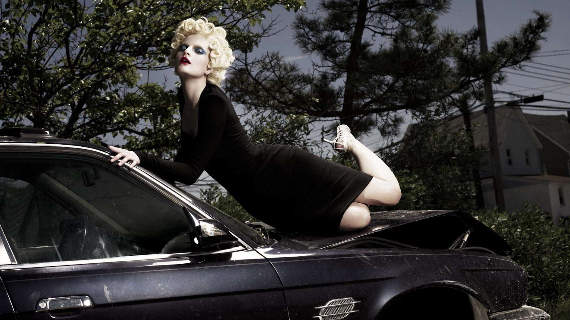 blondes, cars, guinevere, fashion, seenus, black, women, photography, hair, curly, van, 1080P, models, HD Wallpaper