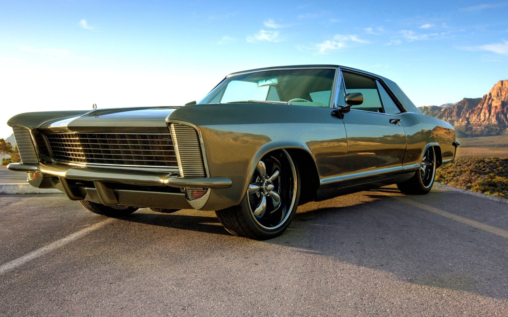 Buick, muscle, vintage car, no people, classic, nature, 1080P, retro styled, outdoors, sky, parking, sunlight, motor vehicle, gray, street, road, city, HD Wallpaper