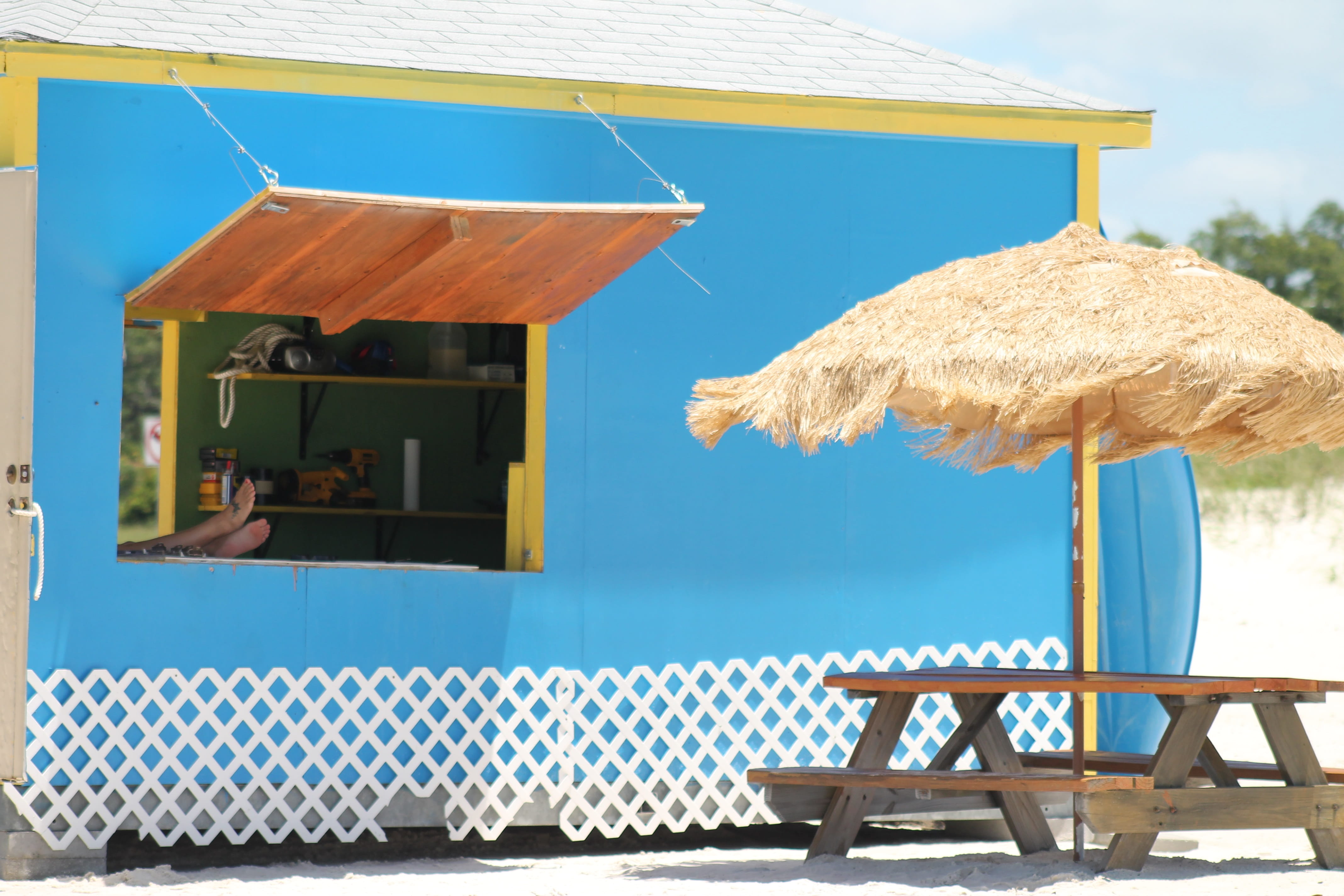 nature, travel, beach Hut, house, front, stand, sunlight, sand, water, bench, absence, no People, architecture, beach, building exterior, building, store, HD Wallpaper