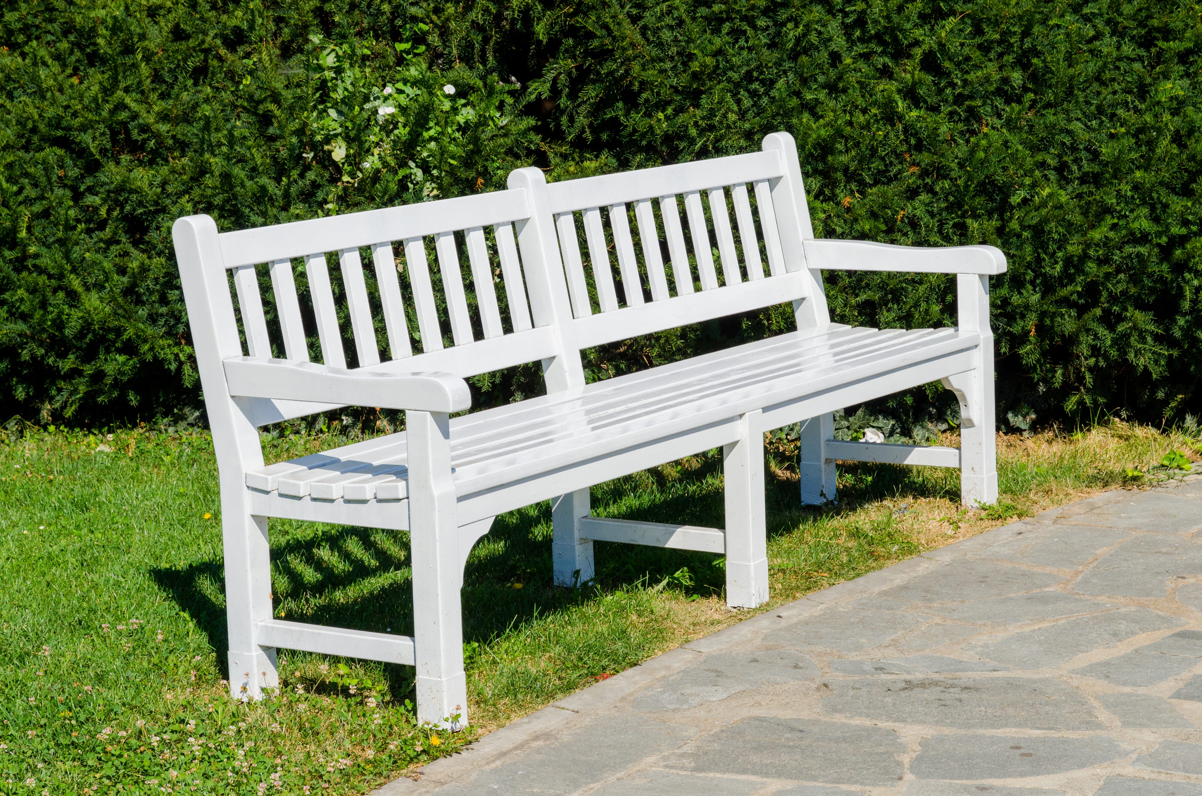 abandoned, outdoors, park - man made space, table, furniture, site, outdoor chair, hedge, white color, lonely, relaxation, day, park, wood, wood - material, HD Wallpaper