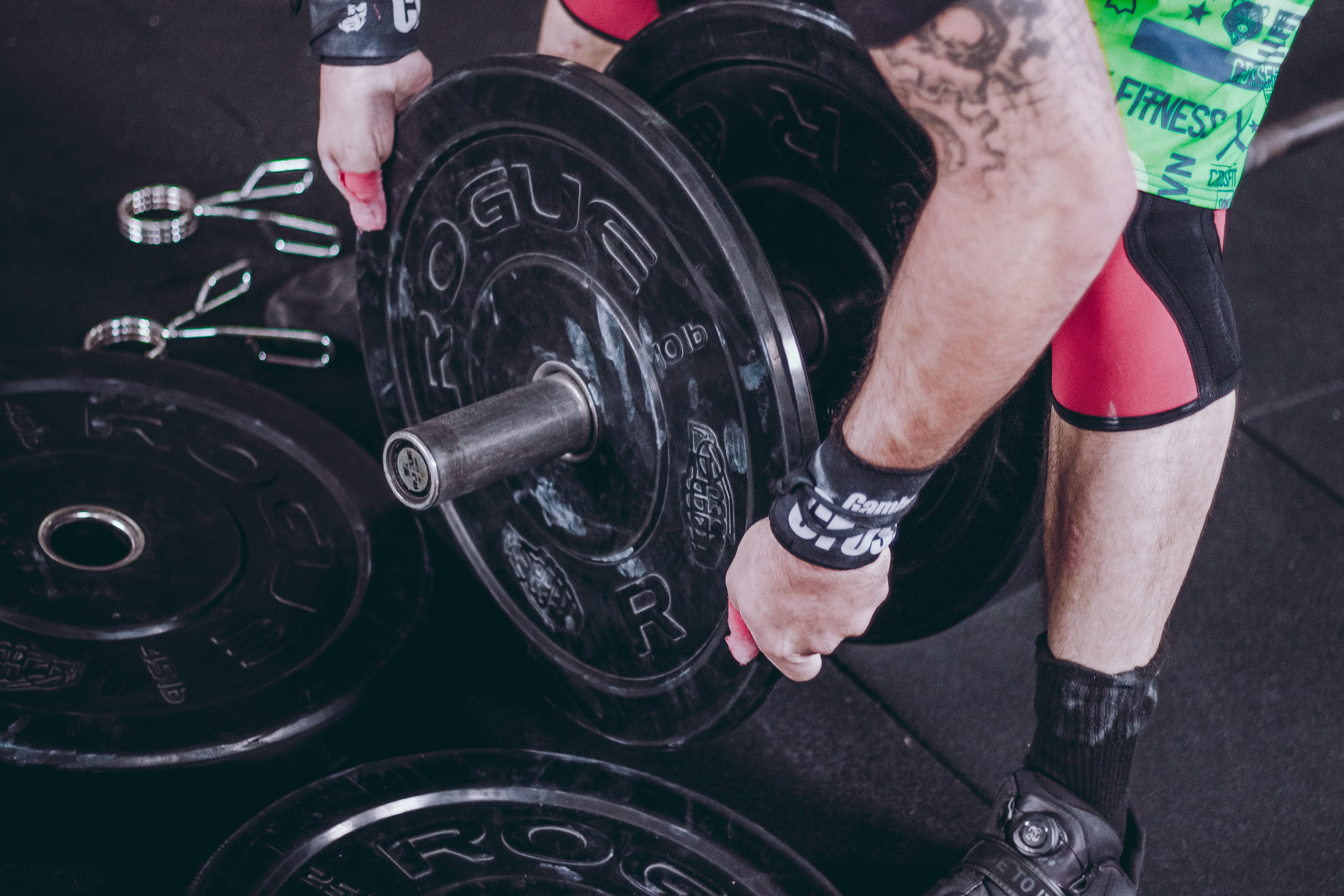 human leg, equipment, 5K, person, men, weightlifting, fitness, limb, exercise equipment, biceps, wheel, shoes, muscles, active, footwear, lifestyles, metal, HD Wallpaper