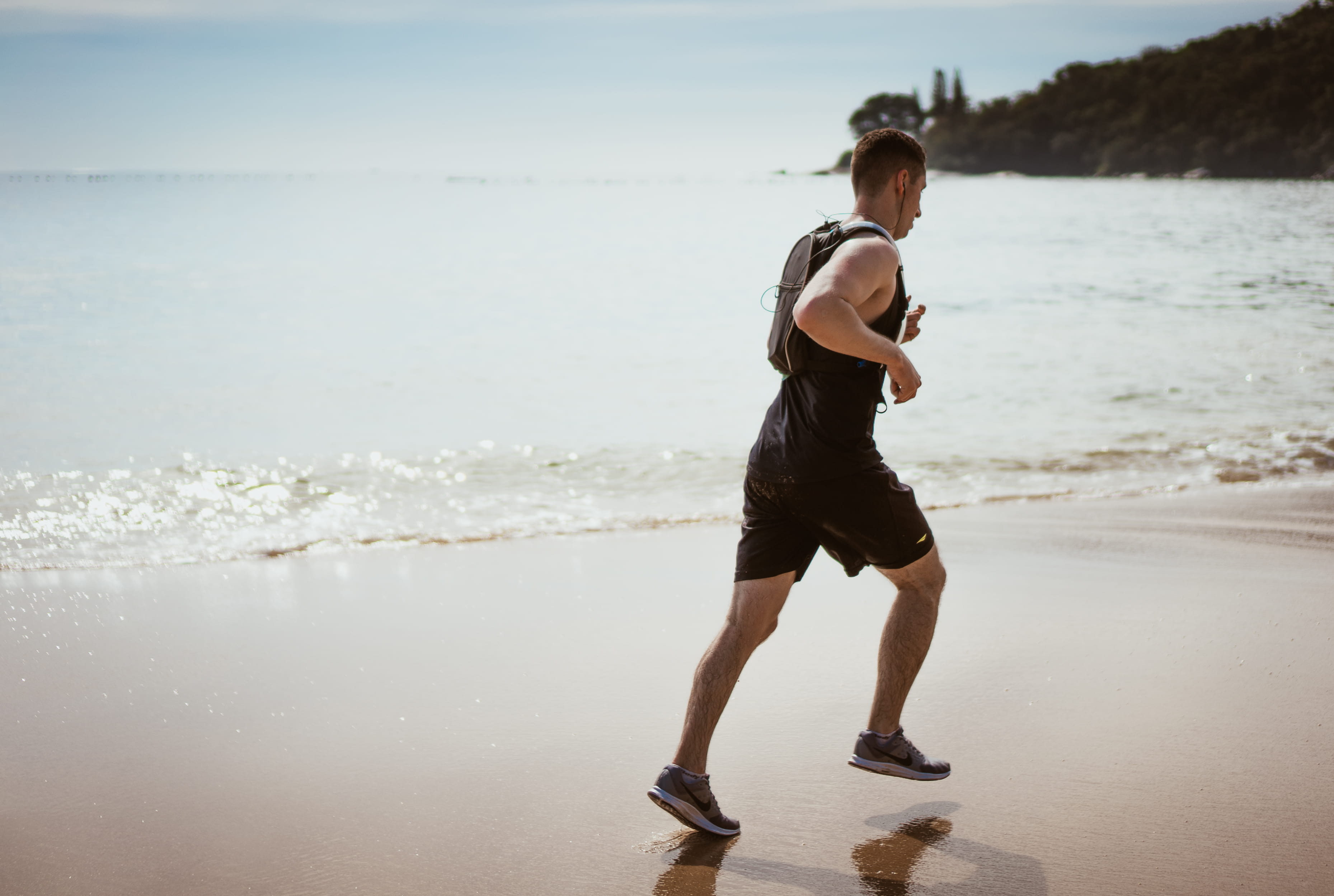 recreation, travel, sand, shorts, ocean, beach, motion, person, fun, top, leisure, adult, lifestyle, runner, man, leisure activity, day, wearing, seashore, HD Wallpaper