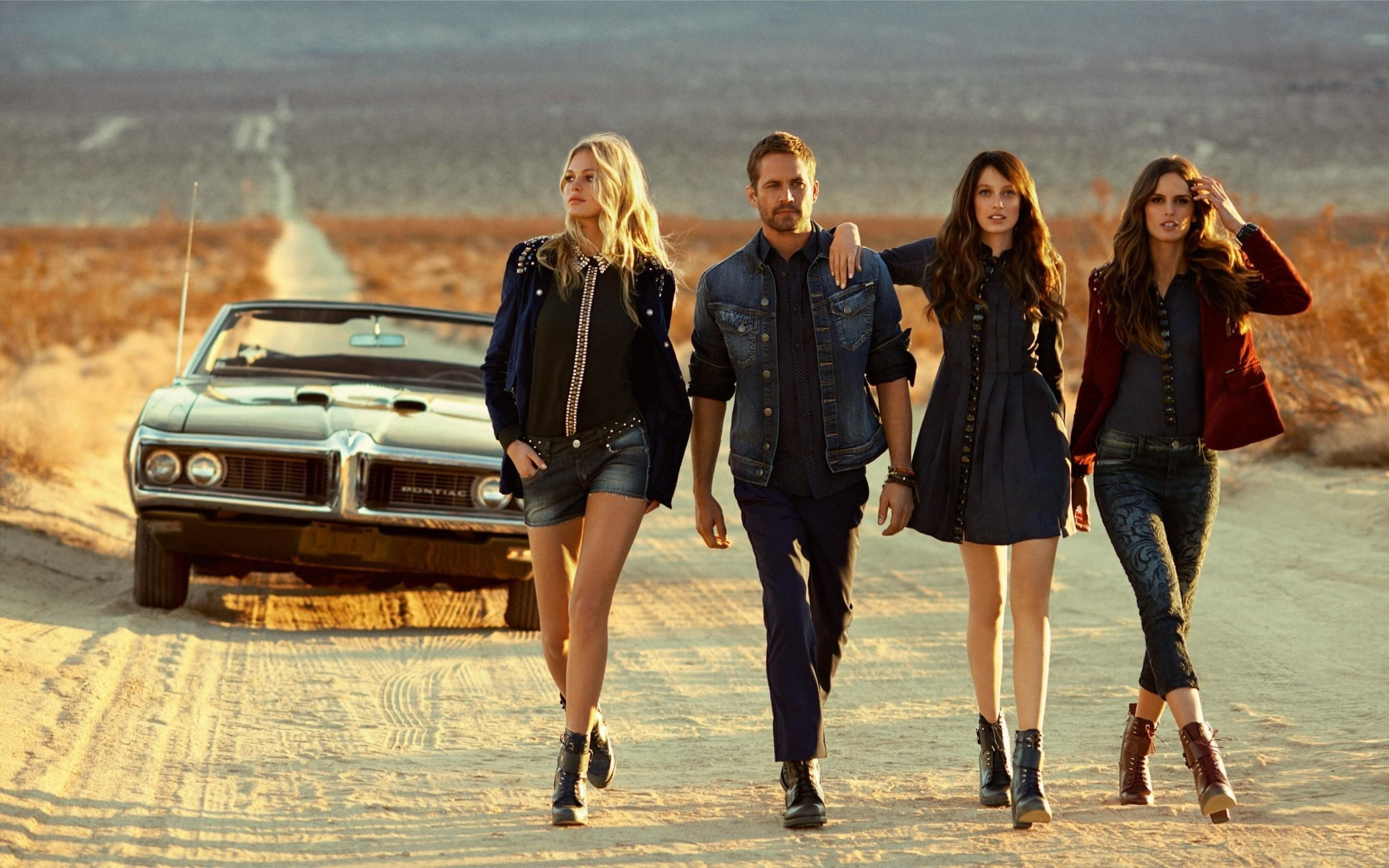 paul, women, erin heatherton, 2K, paul walker, male celebrities, izabel goulart, thairine garcia, 2560x1600, walker, surrounded, HD Wallpaper