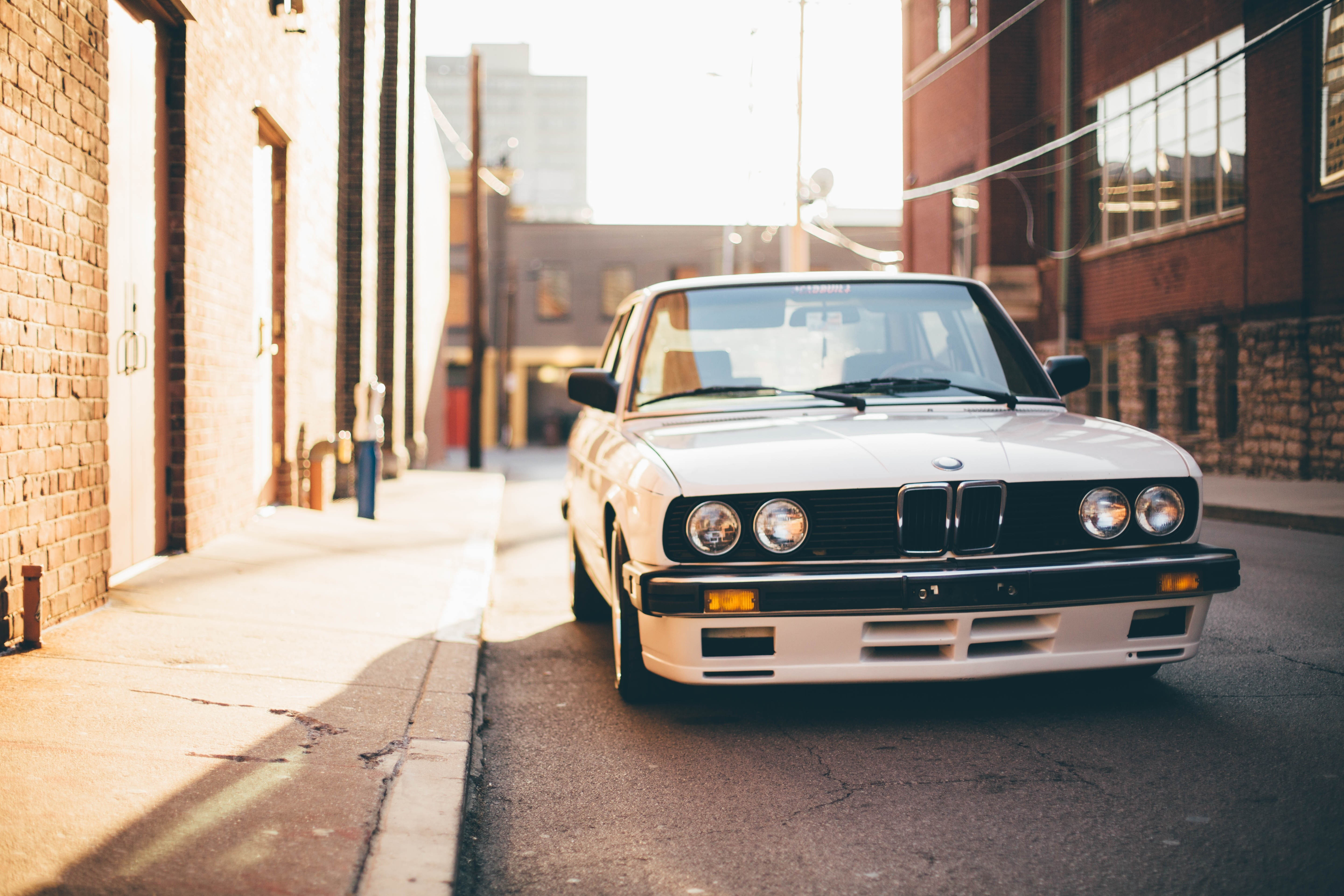 street, e28, built structure, BMW, building, transportation, motor vehicle, focus on foreground, car, day, vintage car, architecture, mode of transportation, HD Wallpaper