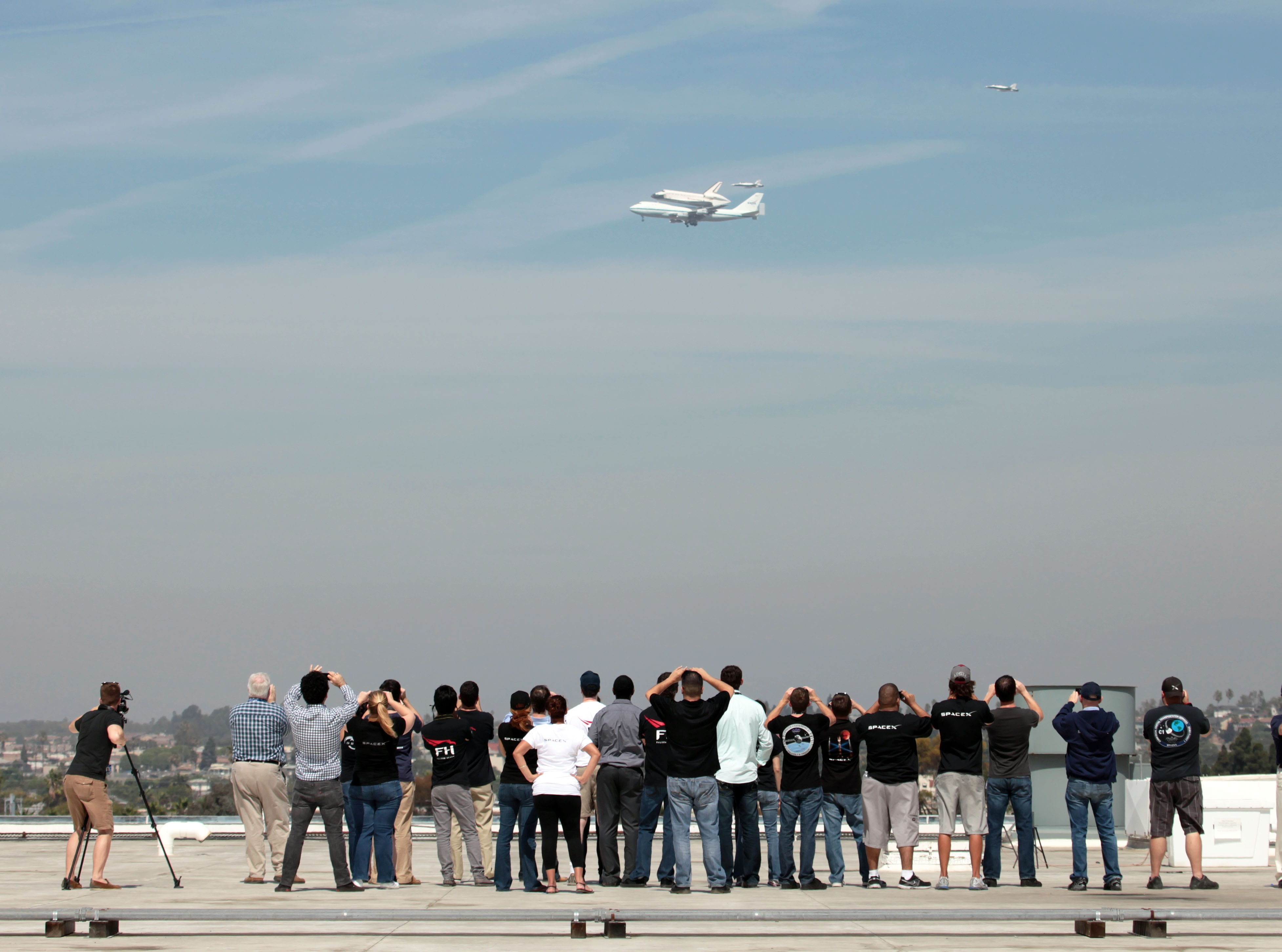 group of people, travel, Space Shuttle, 4K, Transportation, on the move, sky, technology, vapor trail, aerospace industry, cloud - sky, plane, Nasa, men, HD Wallpaper