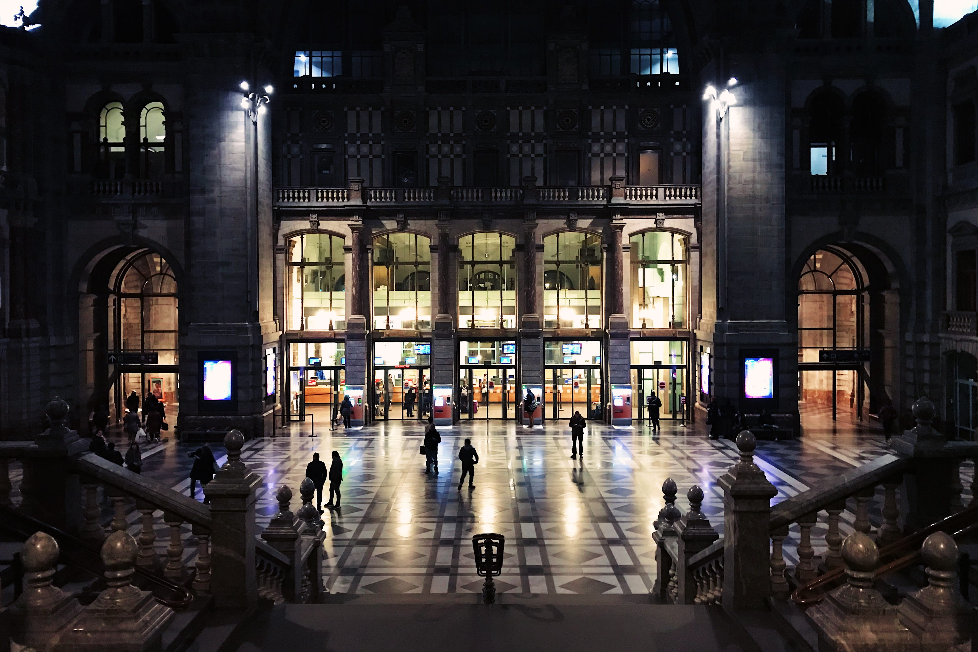 arch, architectural column, building exterior, anderson, station, men, belgium, outdoors, night, walking, illuminated, antwerpen, crowd, adult, HD Wallpaper