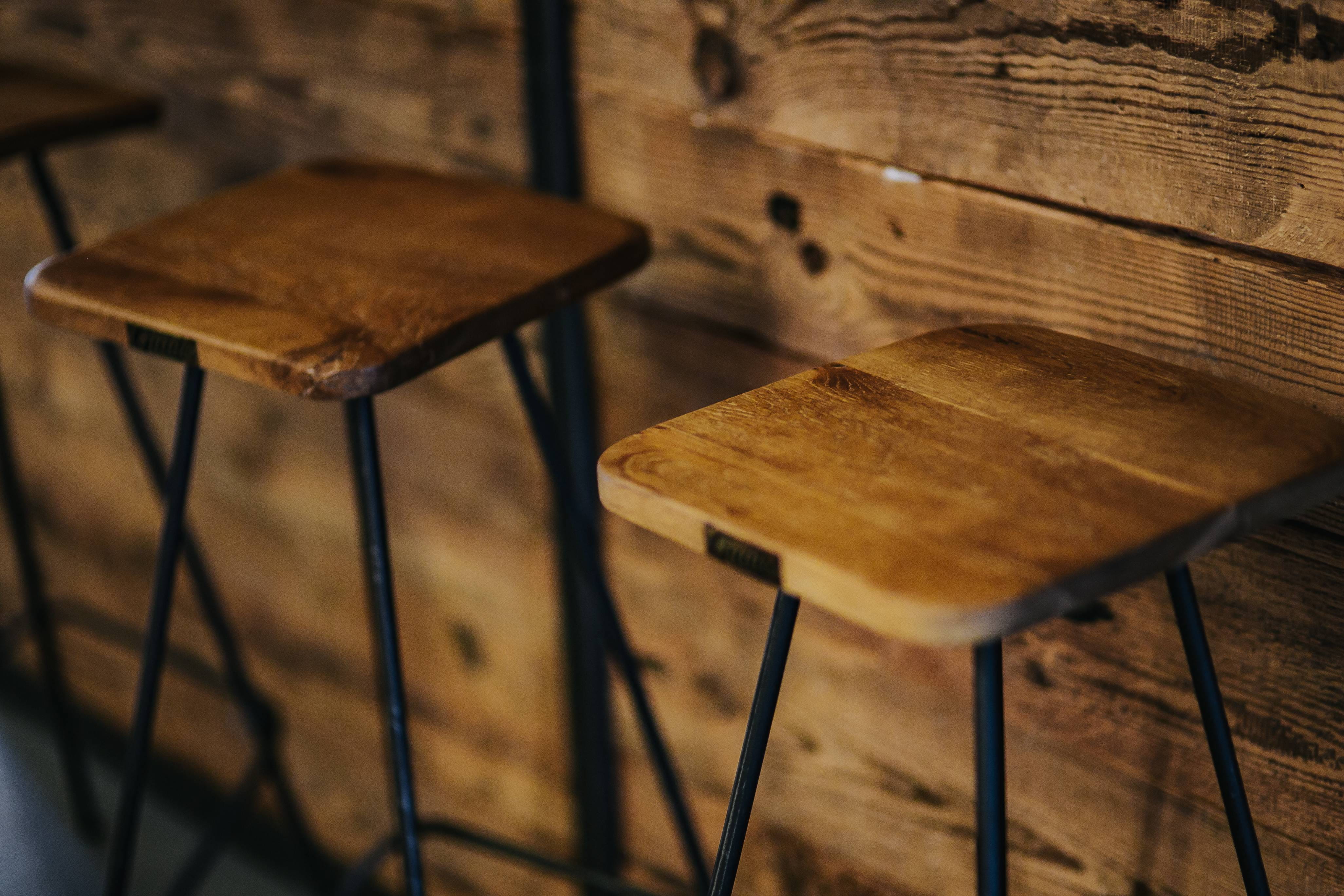 brown, focus on foreground, old, bar, food and drink industry, wood, furniture, wood - Material, inside, joint, Interior, group of objects, pub, close-up, HD Wallpaper